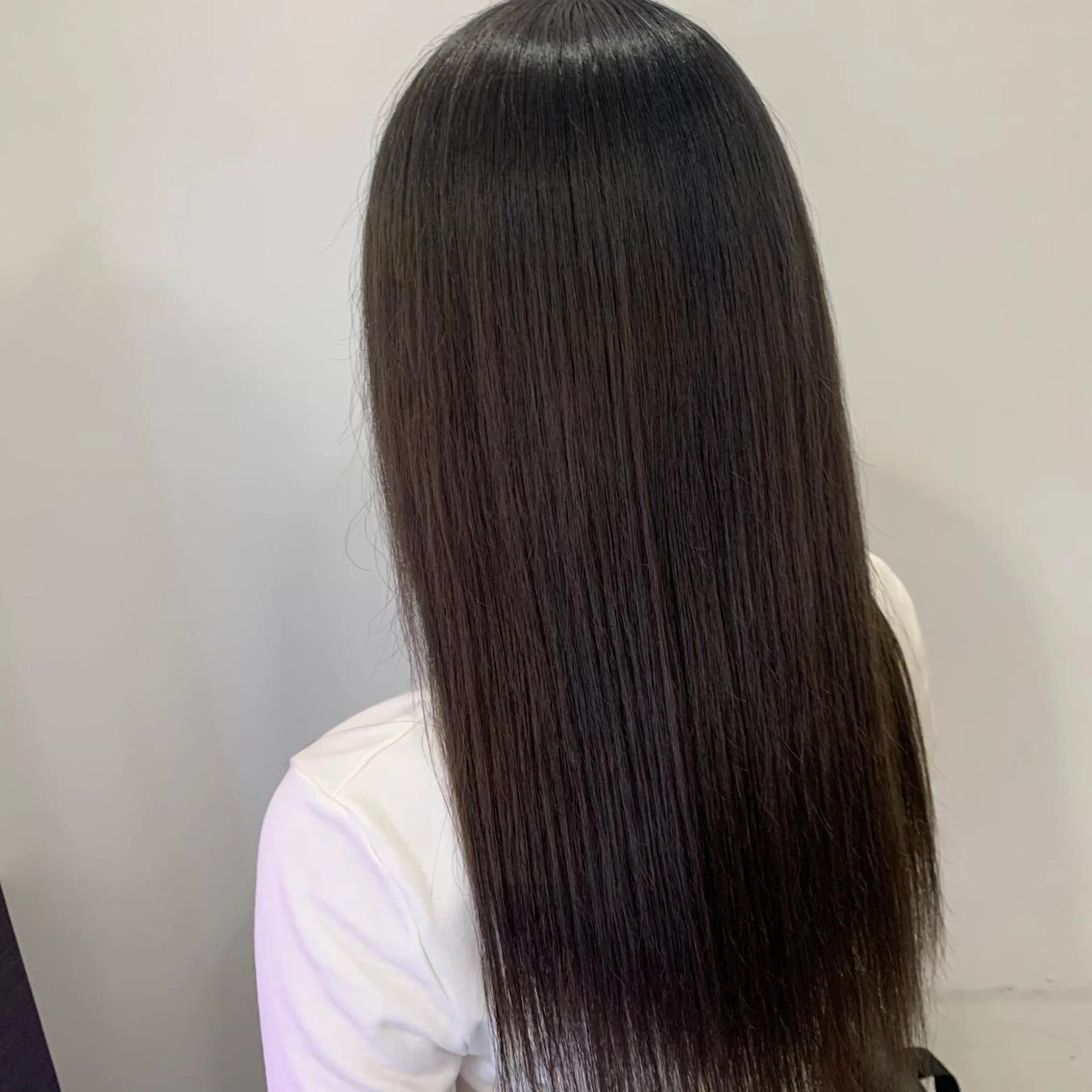 カラー グレージュ 艶髪／クロスパーマ ♡Tsuzumiのその他イメージ