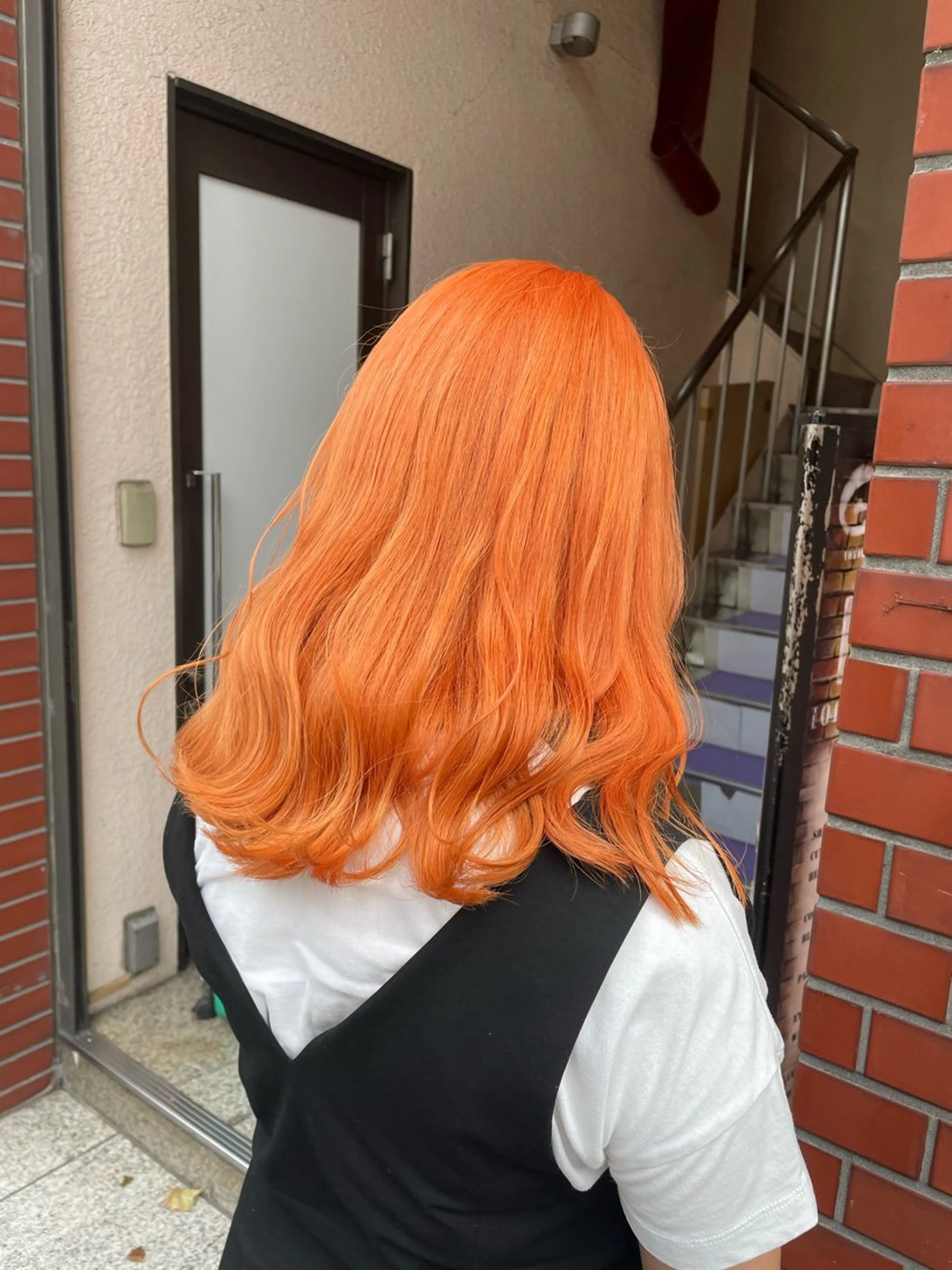 セミロング カラー ダブルカラー オレンジ トリートメント 👑派手髪/カット 👑ANRYのヘアスタイル