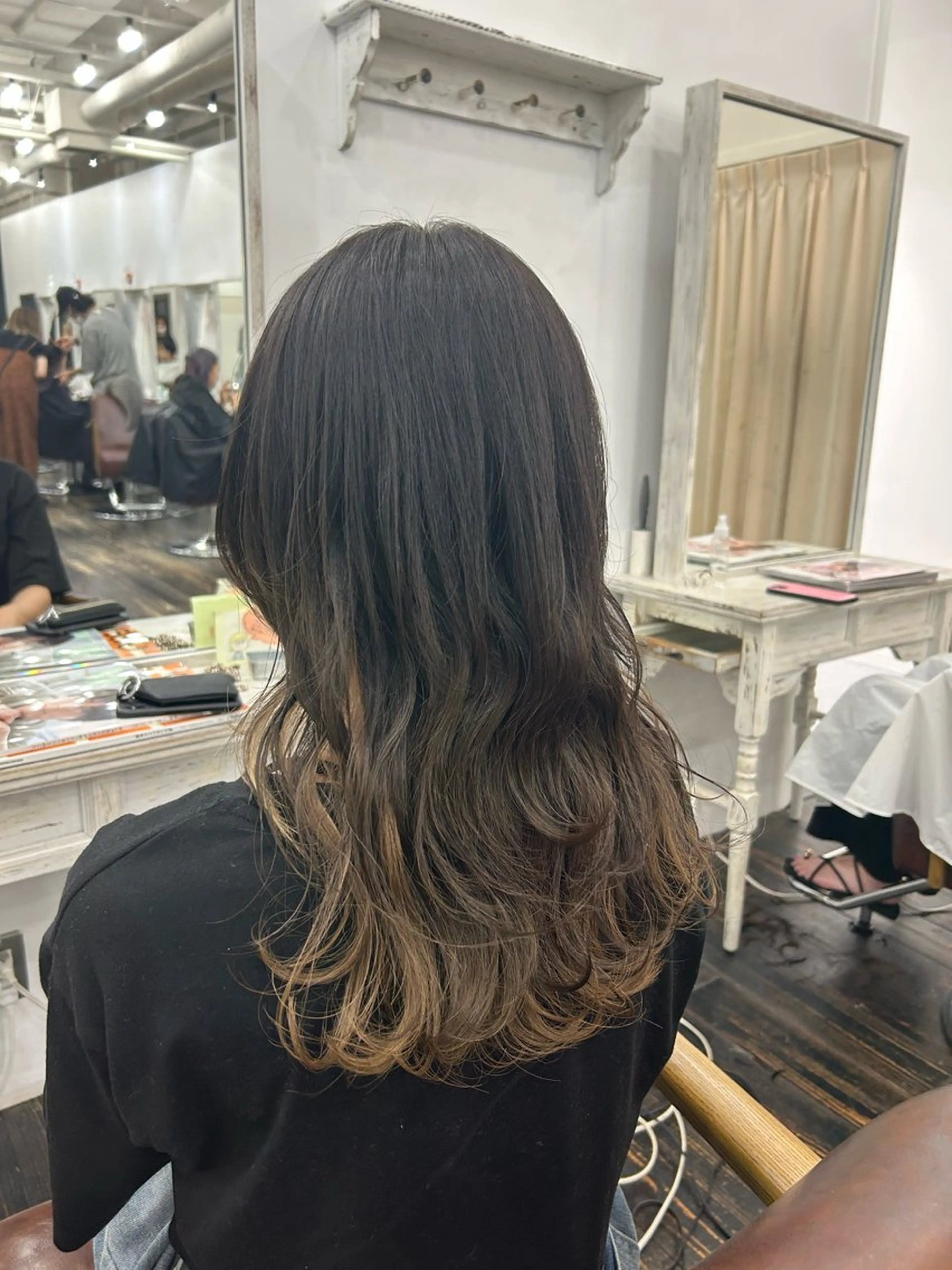 ロング カラー レイヤーカット韓国 暖色⭐︎KANAKOのヘアスタイル
