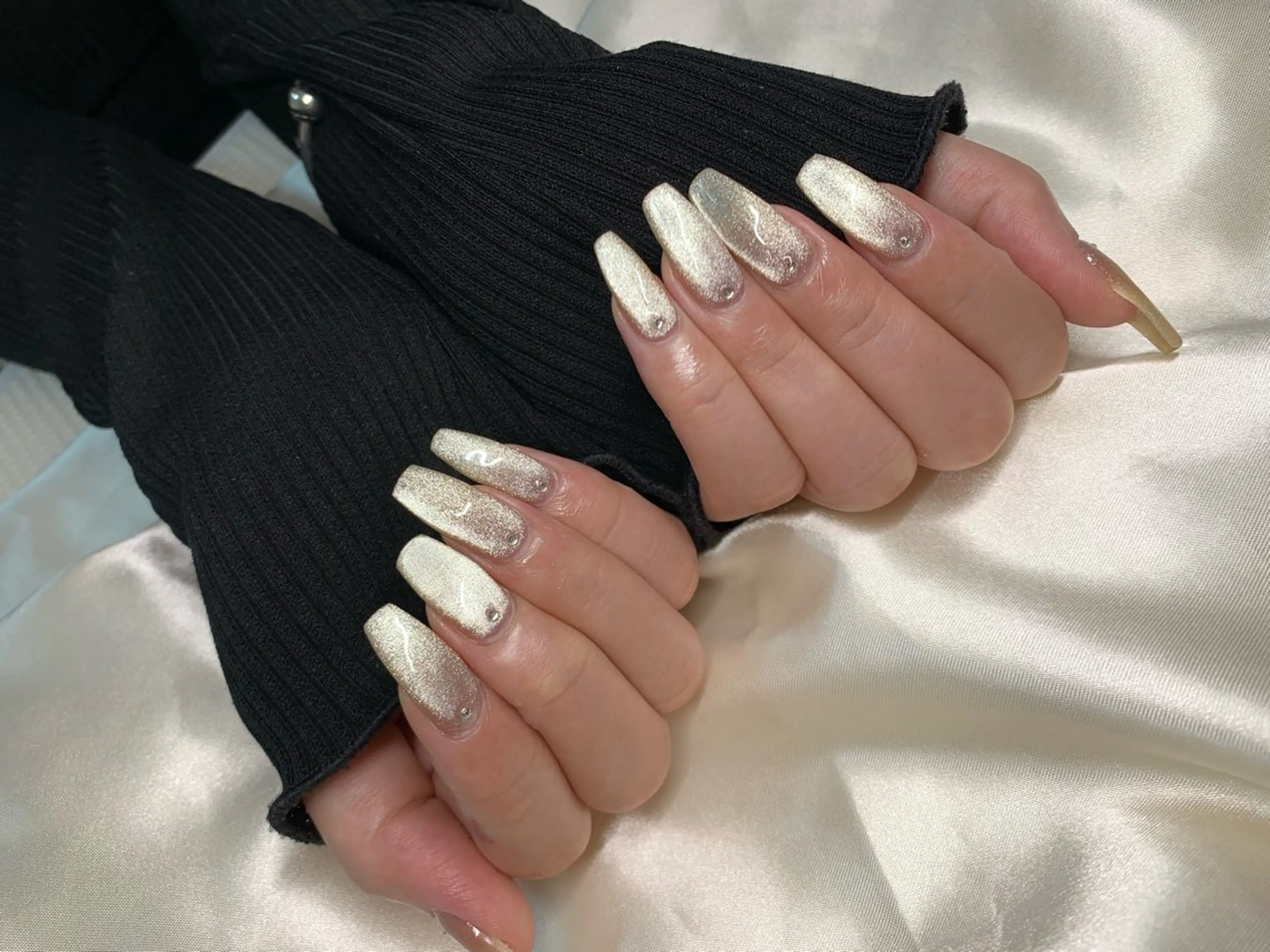 ネイル マグネットネイル マグネットワンカラー ワンカラーネイル ハンドネイル ANA.CHUO NAILSのネイルデザイン