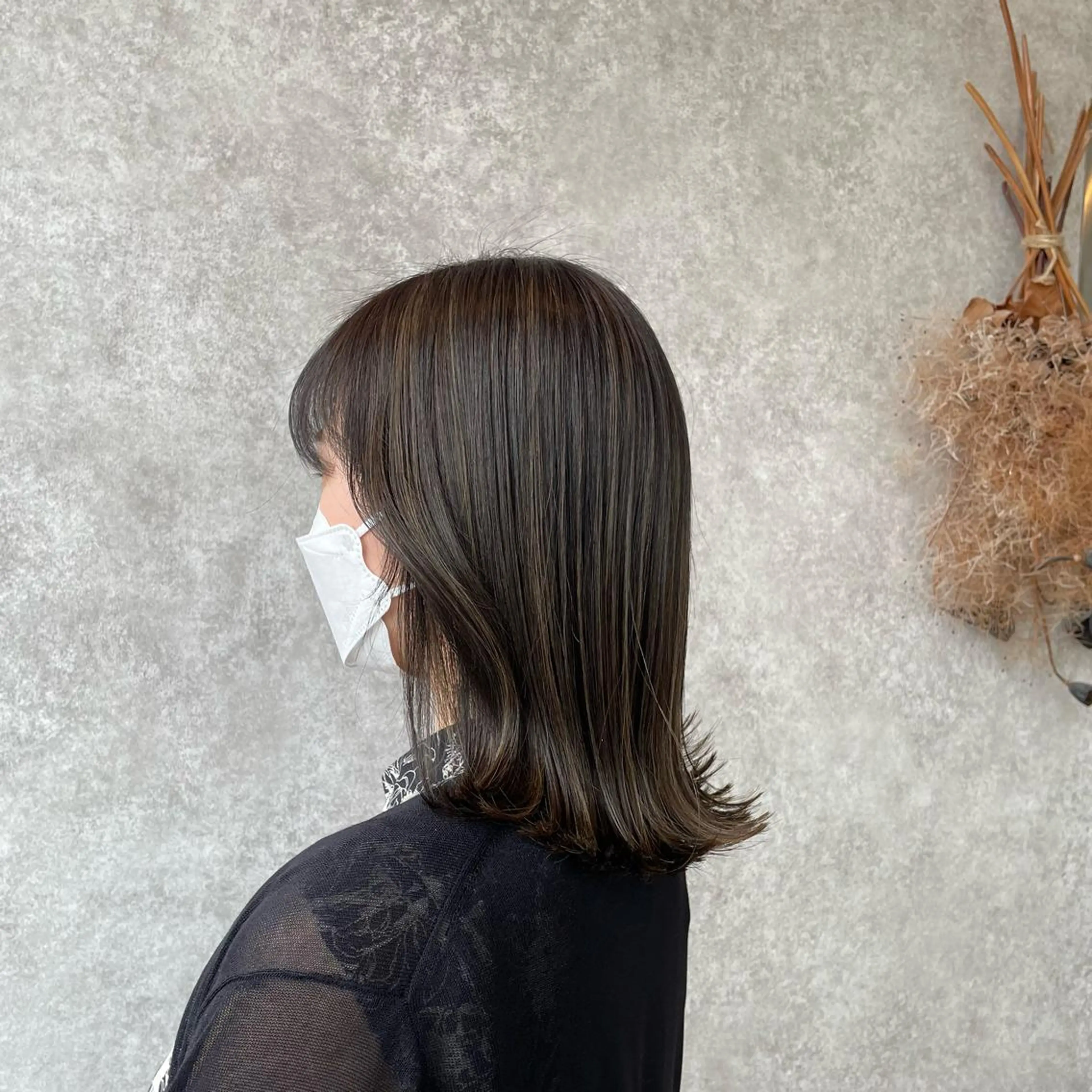 ミディアム カラー ハイライトカラー オリーブカラー 顔まわりレイヤー ハイライト レイヤーカット たなか りなのヘアスタイル