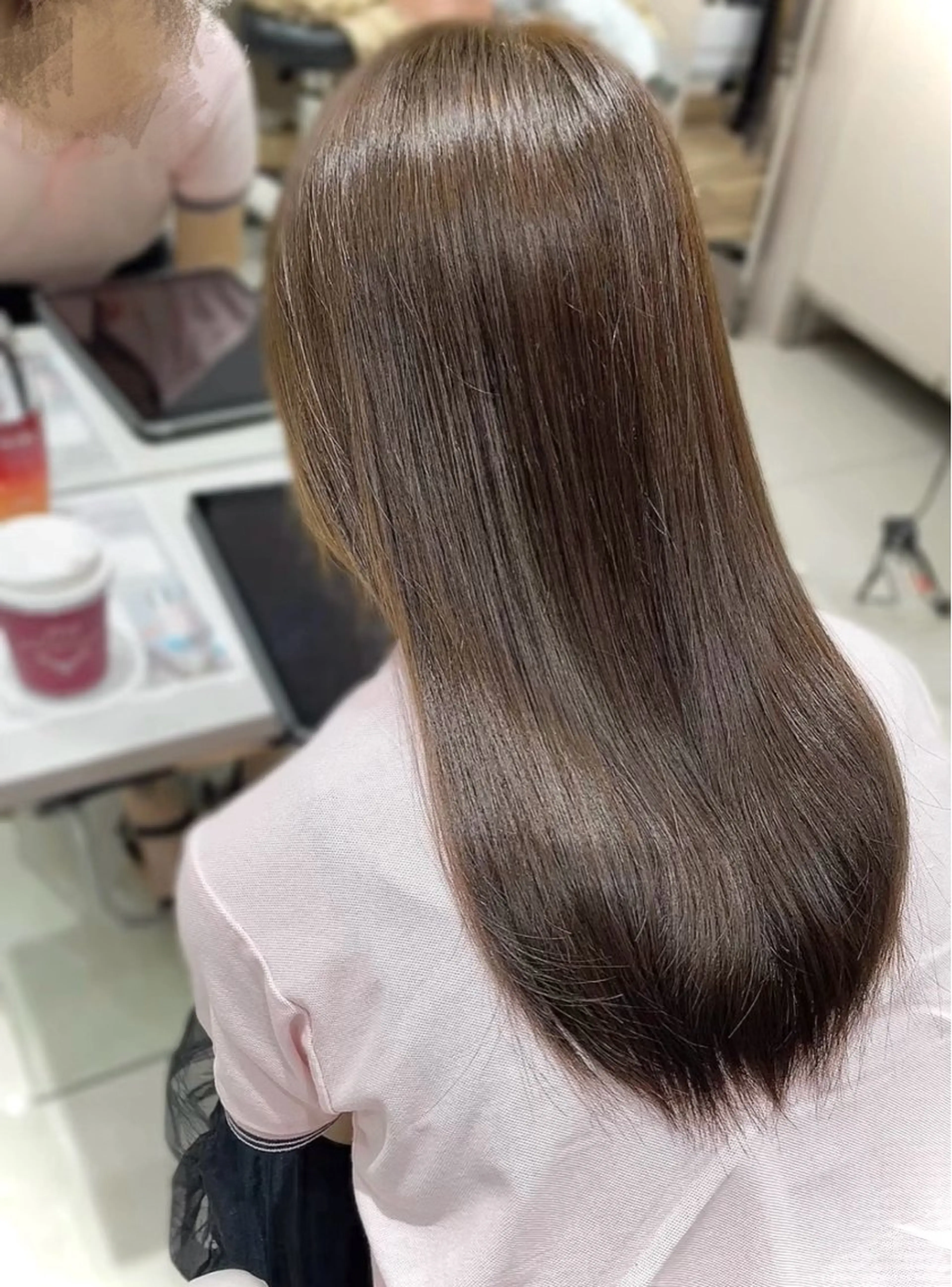 セミロング ✨韓国風レイヤー/ くびれ巻き🖤　りくのヘアスタイル