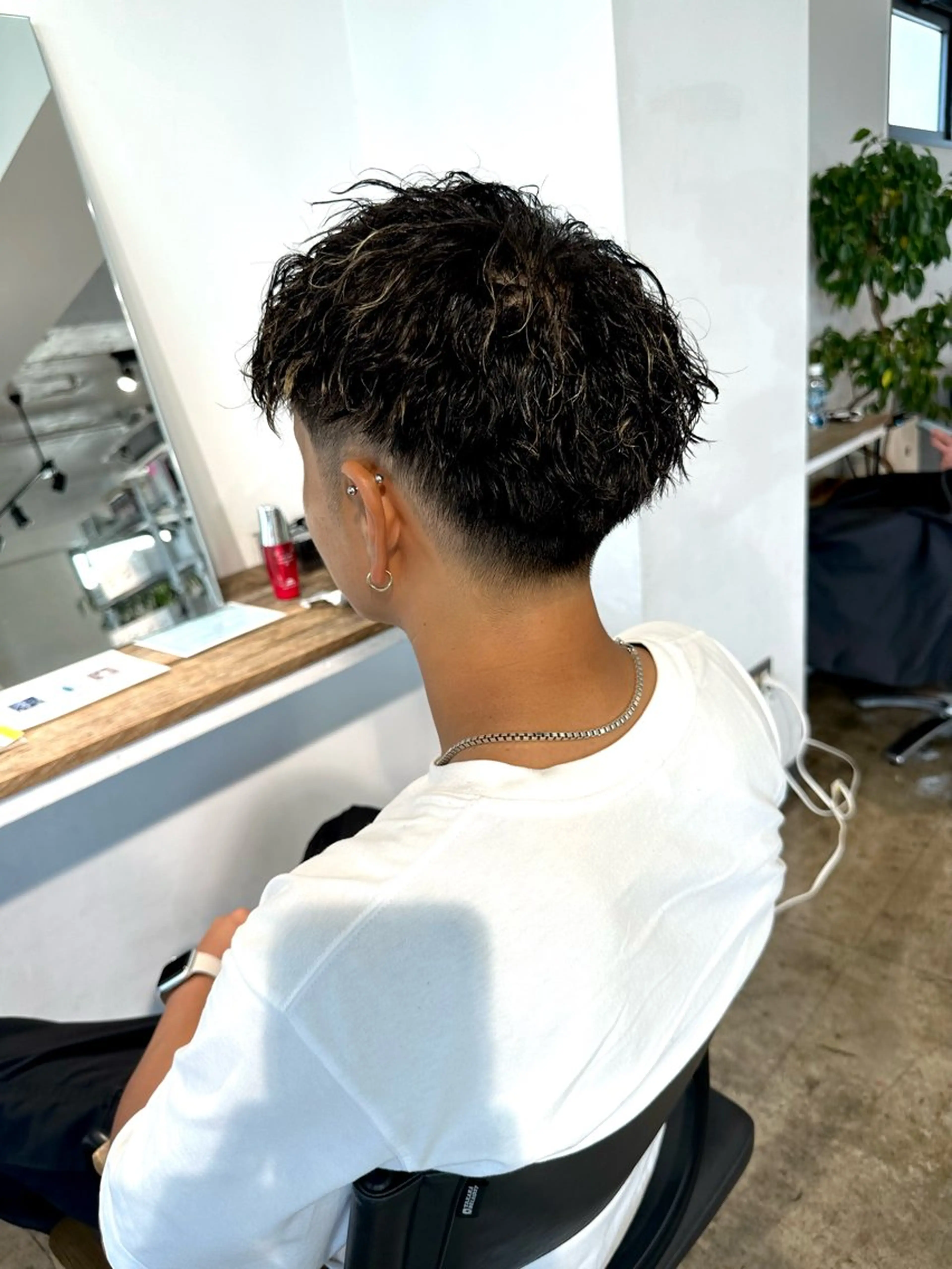 メンズ フェードカット マッシュ メンズパーマ メンズツイストパーマ 波巻きパーマ カット ヘアカラー パーマ トリートメント 骨格補正施術/メンズ 専門美容師/YUYAのヘアスタイル