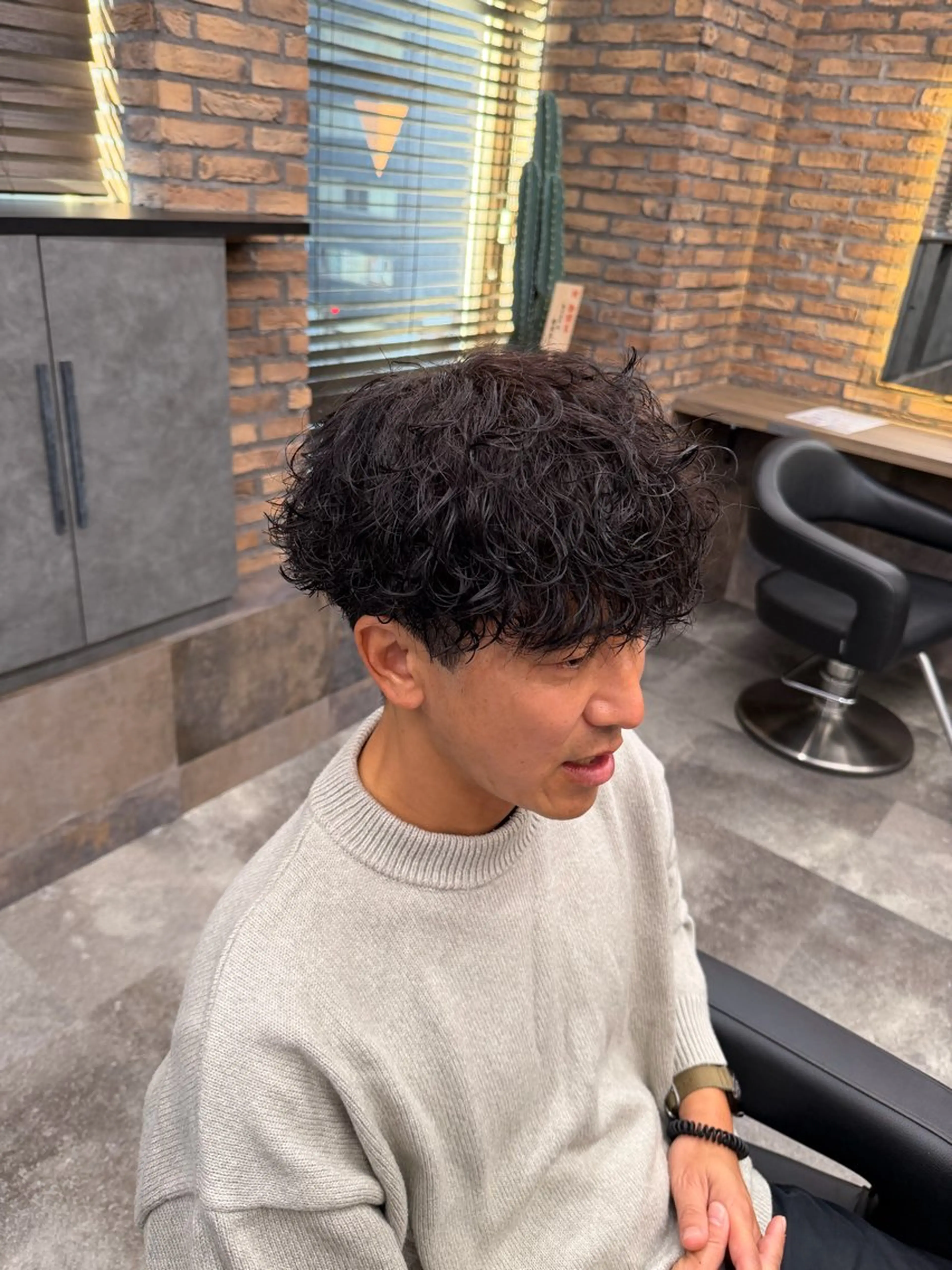 ミディアム カット パーマ ヘアセット メンズ特化 水口湧太のヘアスタイル