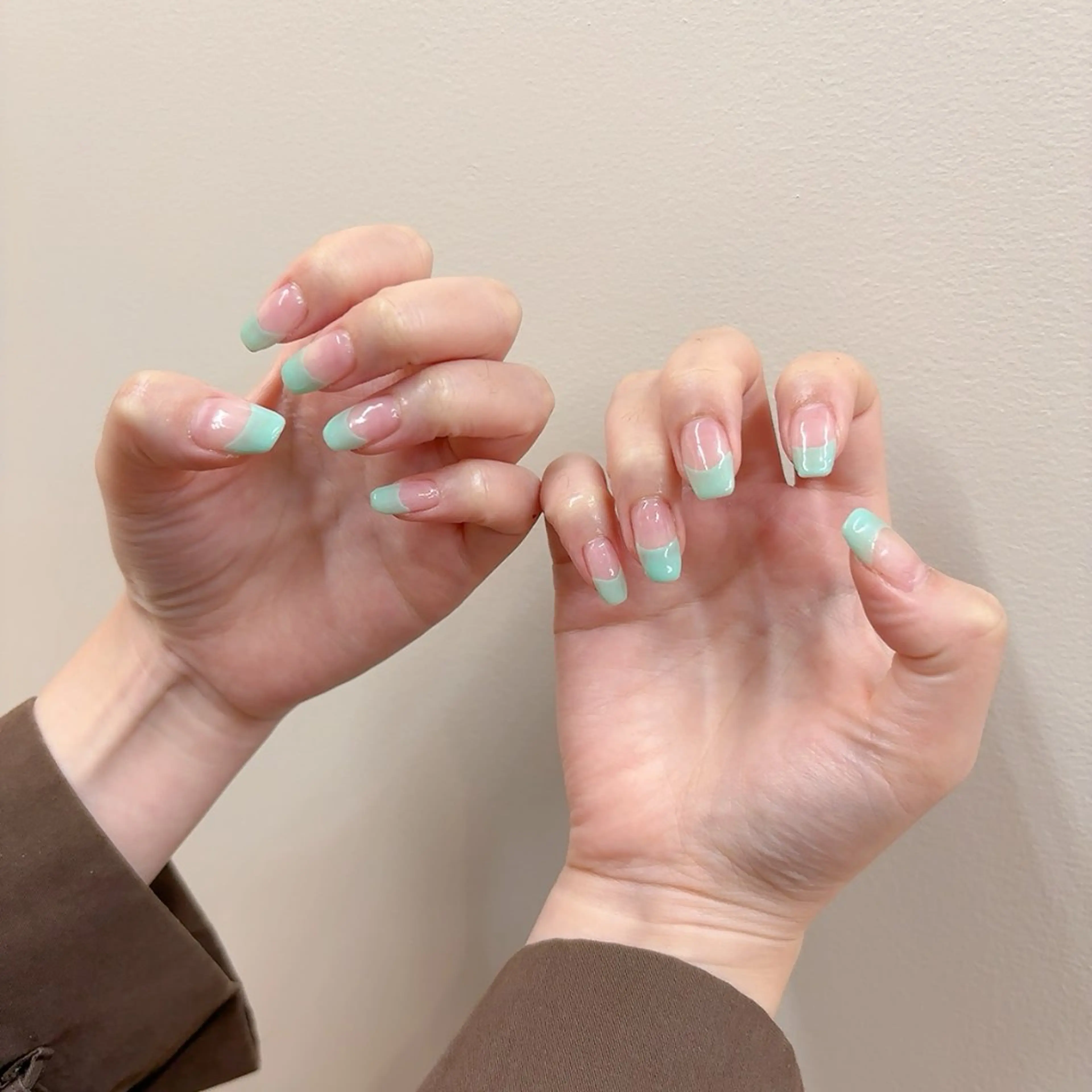 ネイル フレンチネイル グリーン yui TRIOSのネイルデザイン