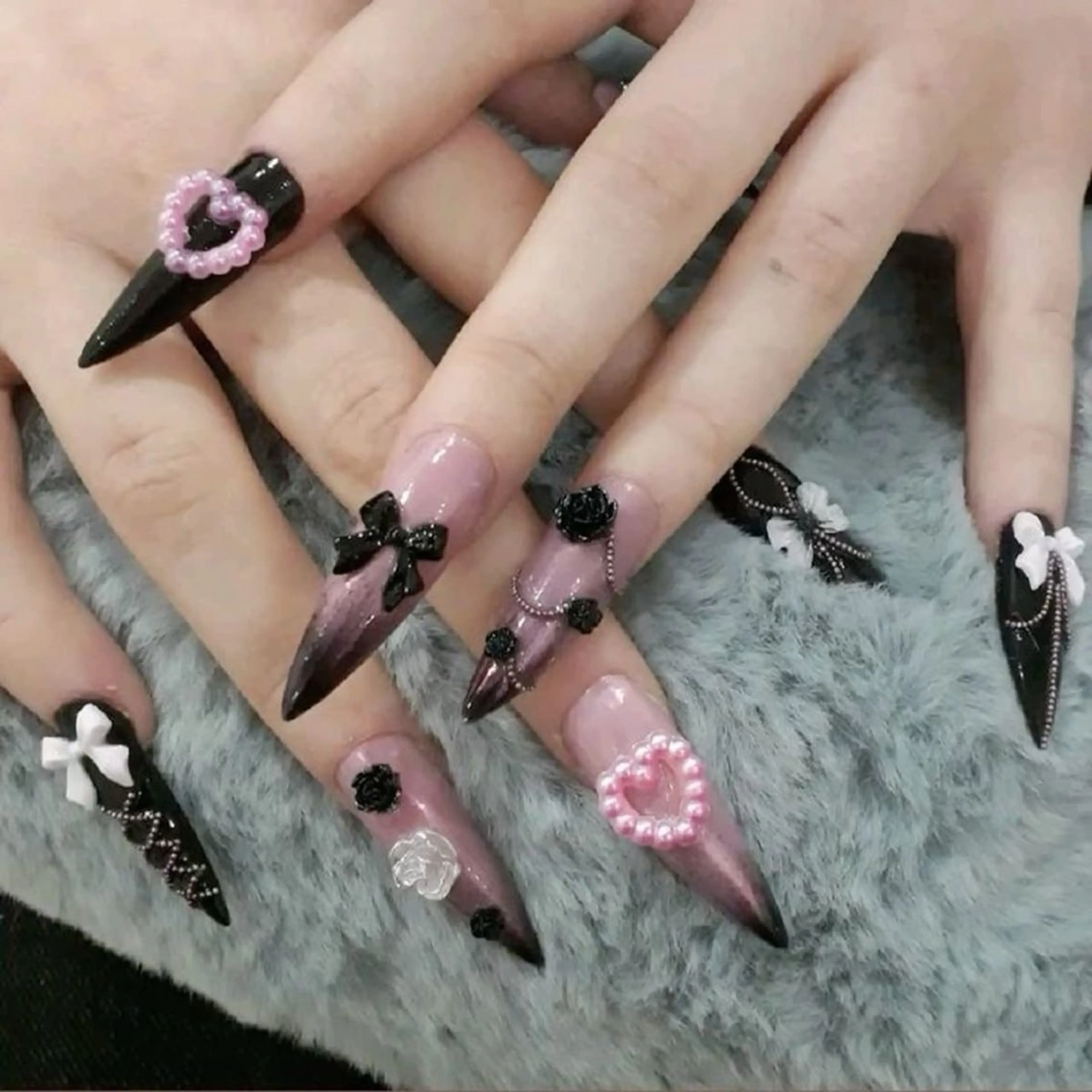 ネイル 長さ出し フレンチネイル グラデーション 卒業式 マグネットネイル ハンドネイル MIHANA NAILのネイルデザイン