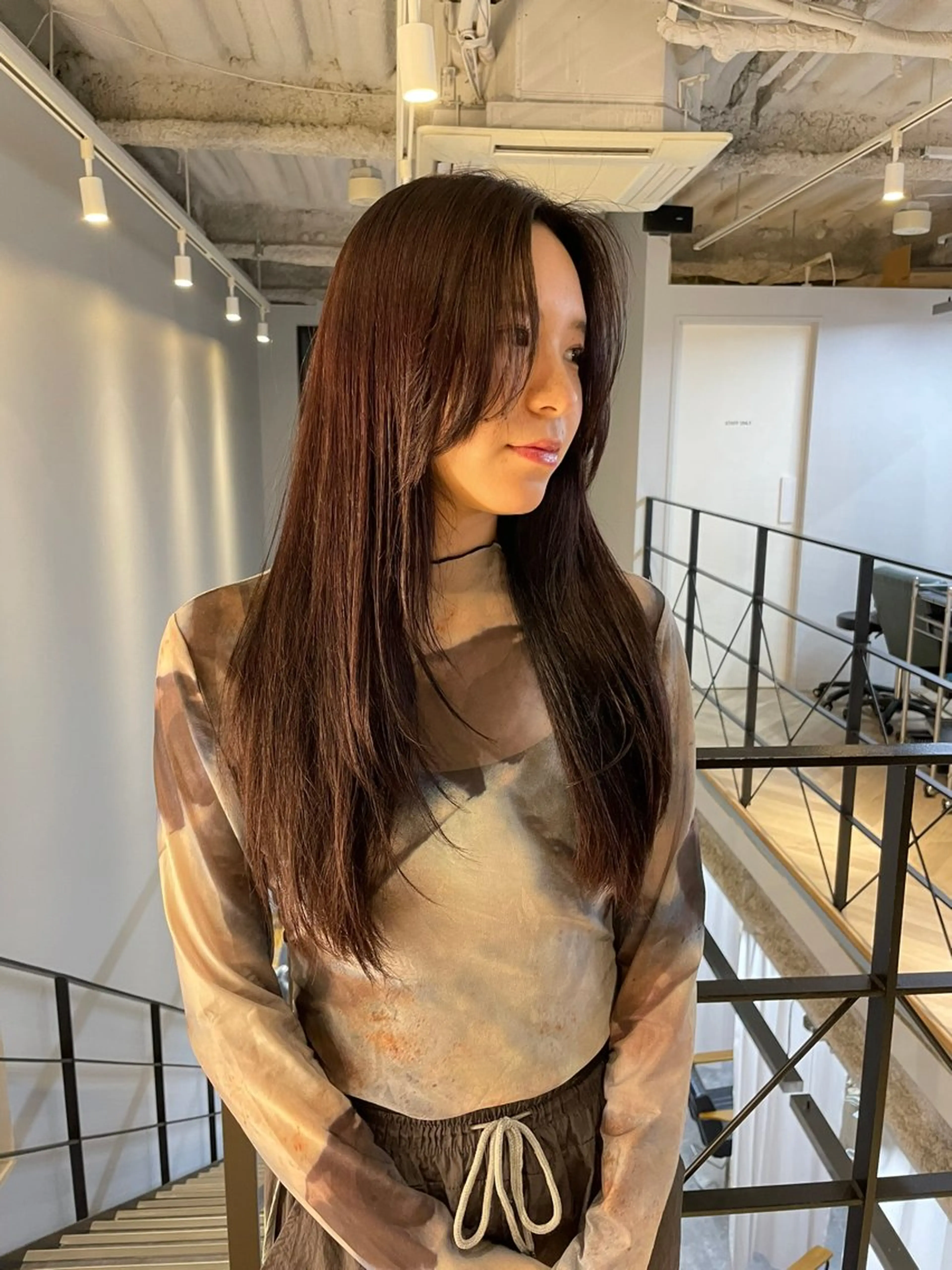 ロング yuri/伏見/栄/ カットモデルのヘアスタイル