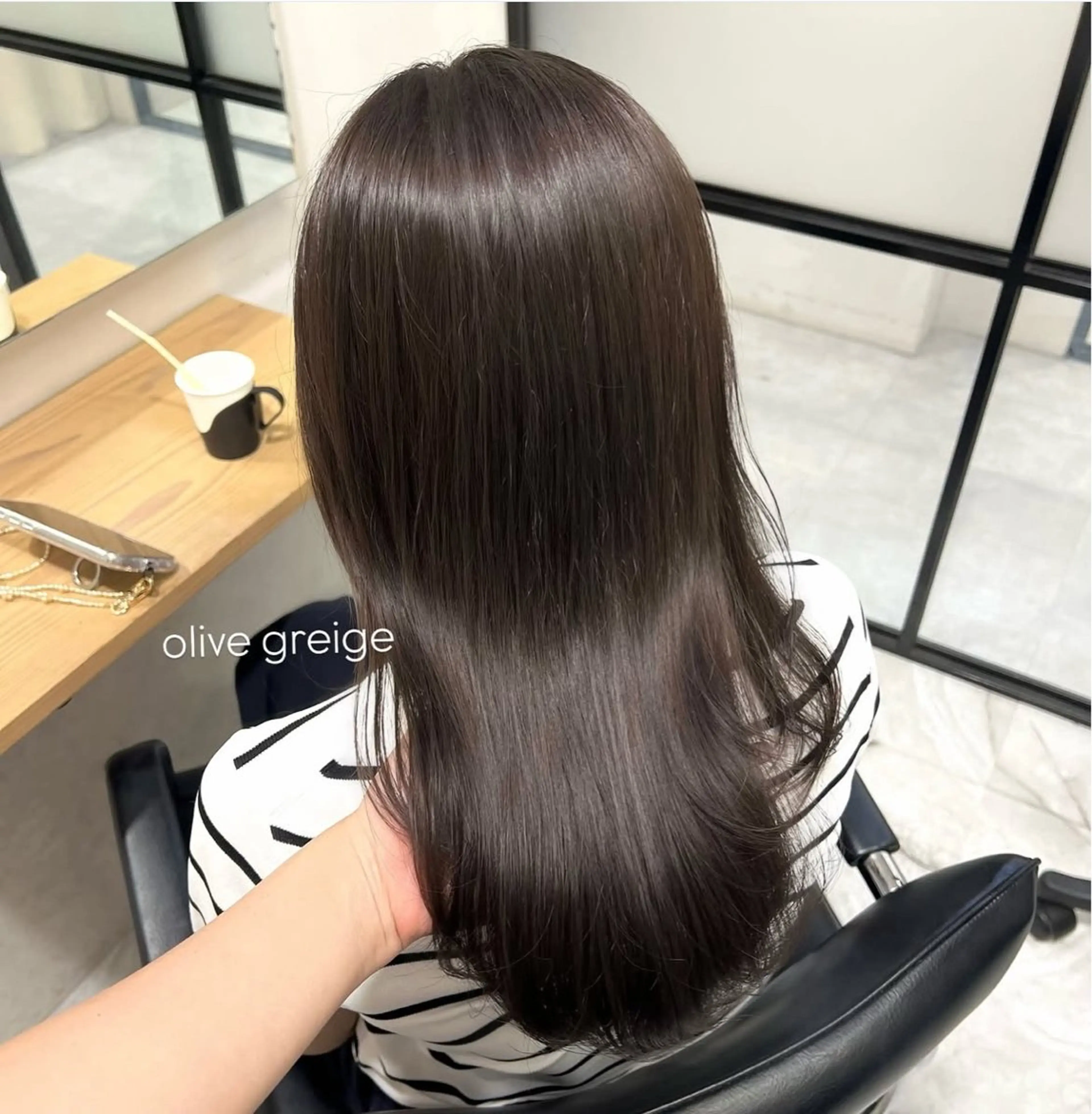 セミロング カラー グレージュ オリーブグレージュ オリーブグレー オレンジ カット ヘアカラー EMANON梅田店所属・前川 朋香のヘアスタイル
