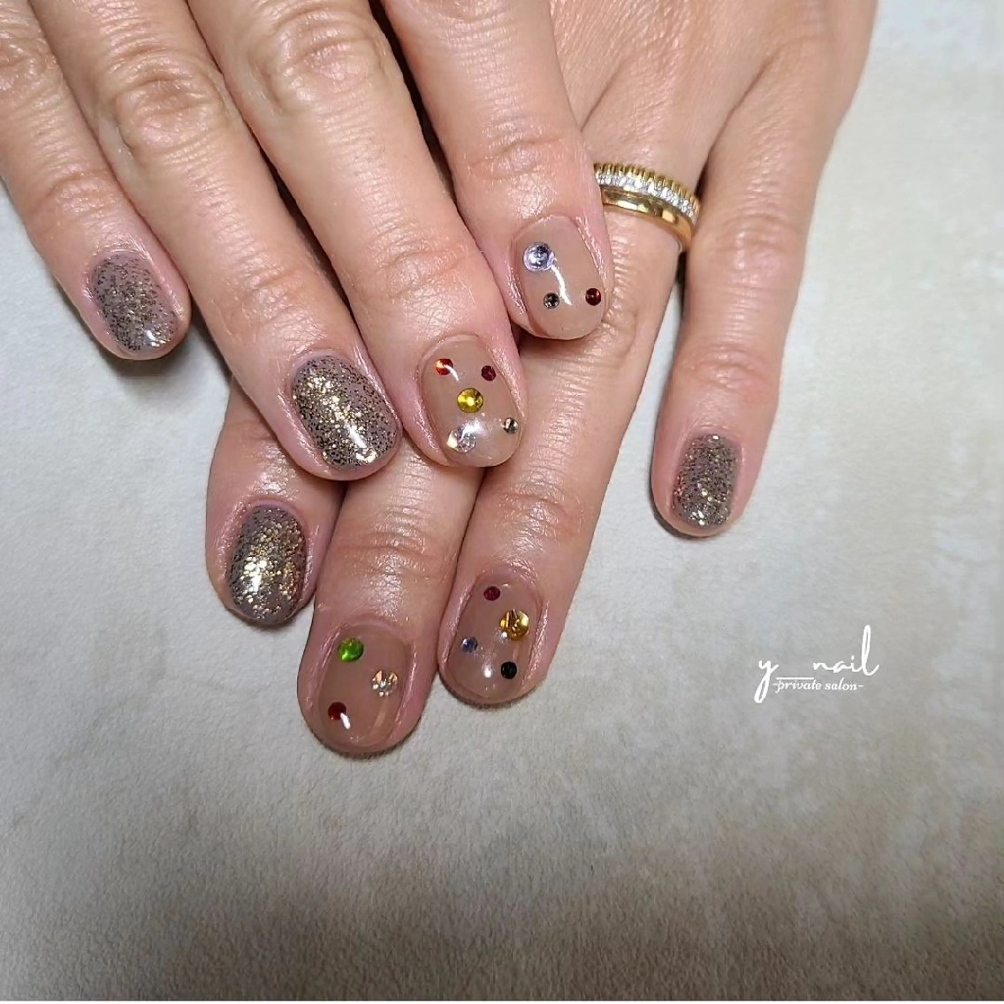 ネイル y ___nailのネイルデザイン