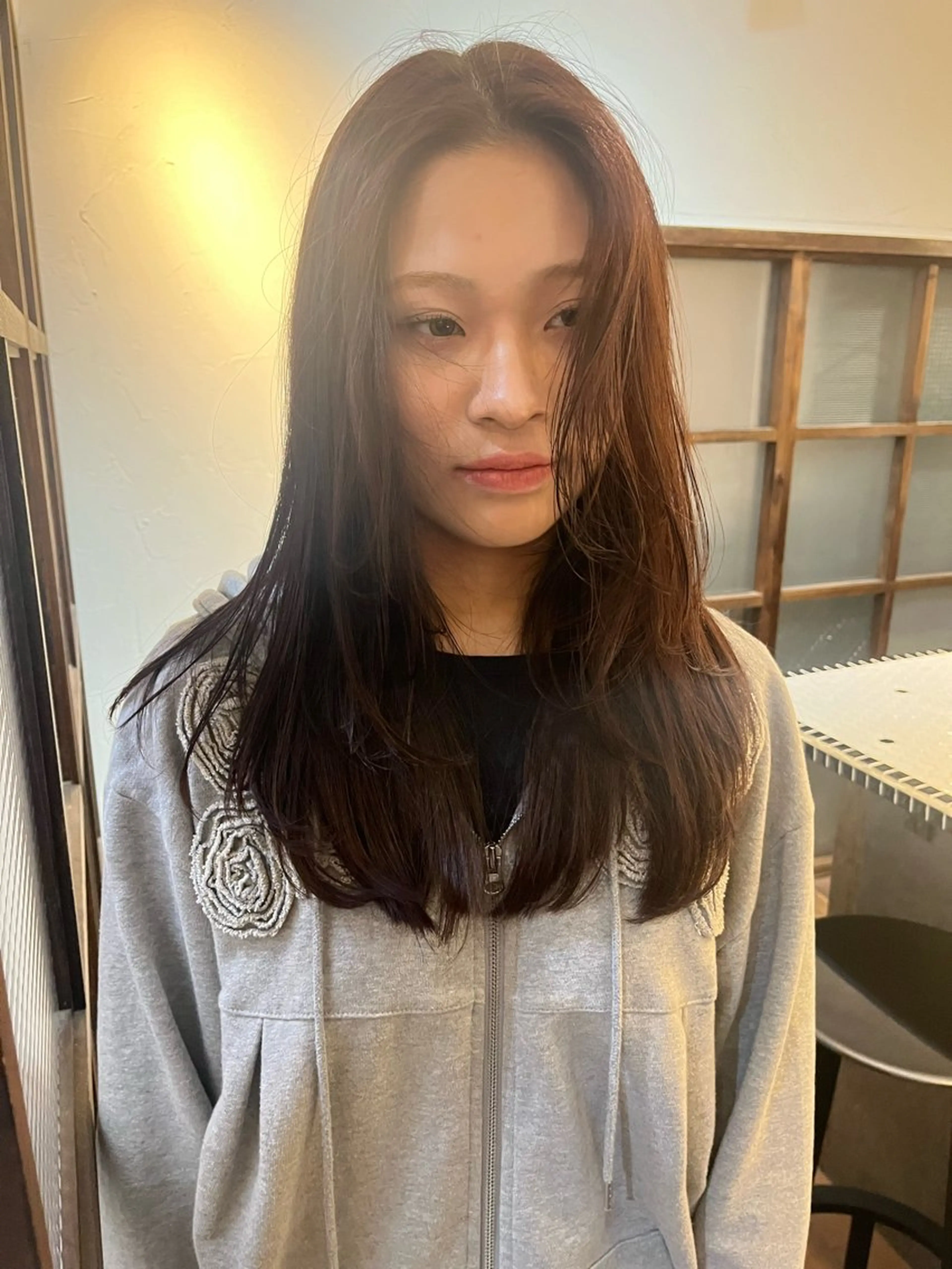セミロング ヘアカラー 南 瑠奈のヘアスタイル