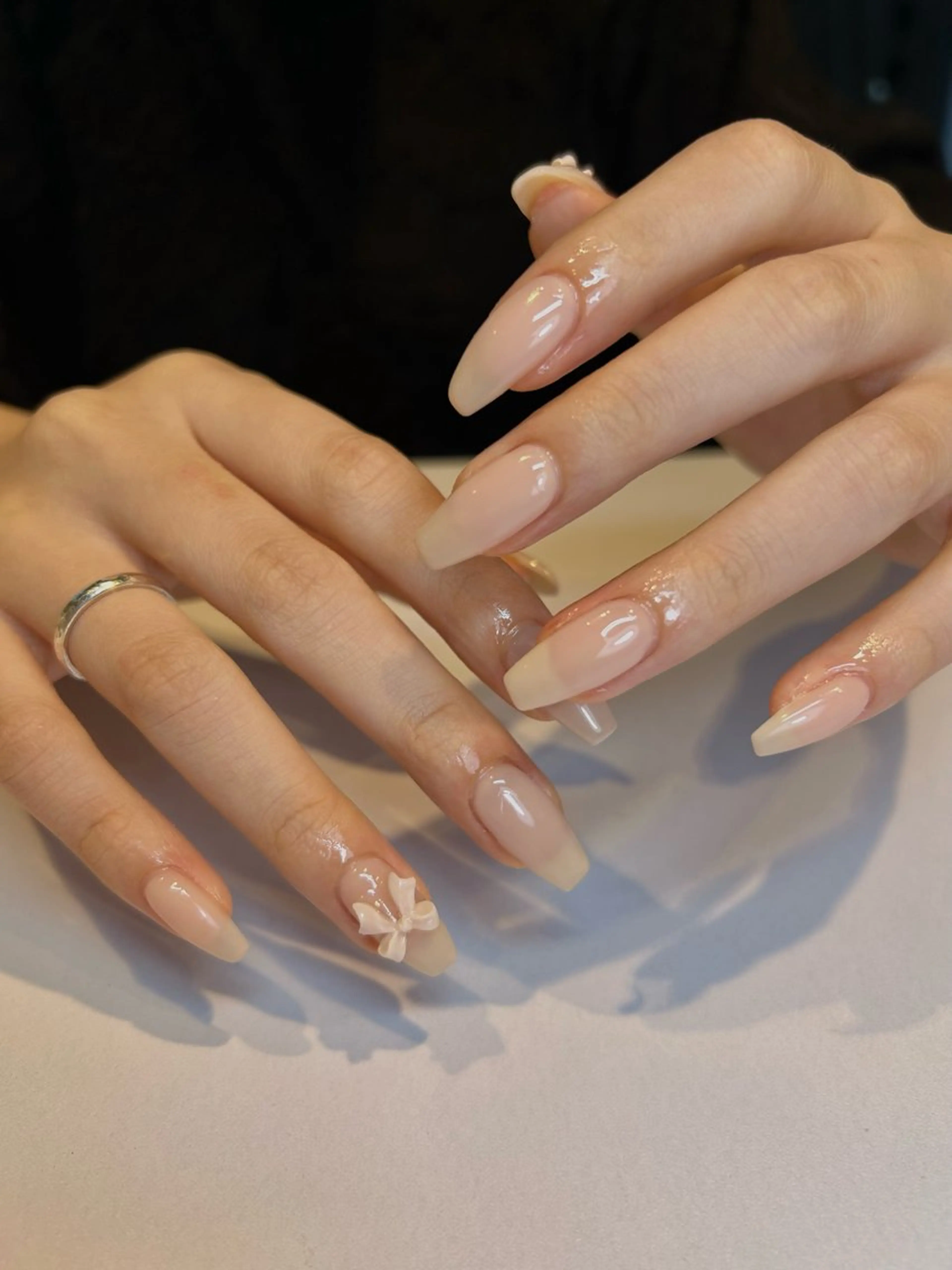 ネイル リボン Zen Neo 🪸YUKINE🪸のネイルデザイン