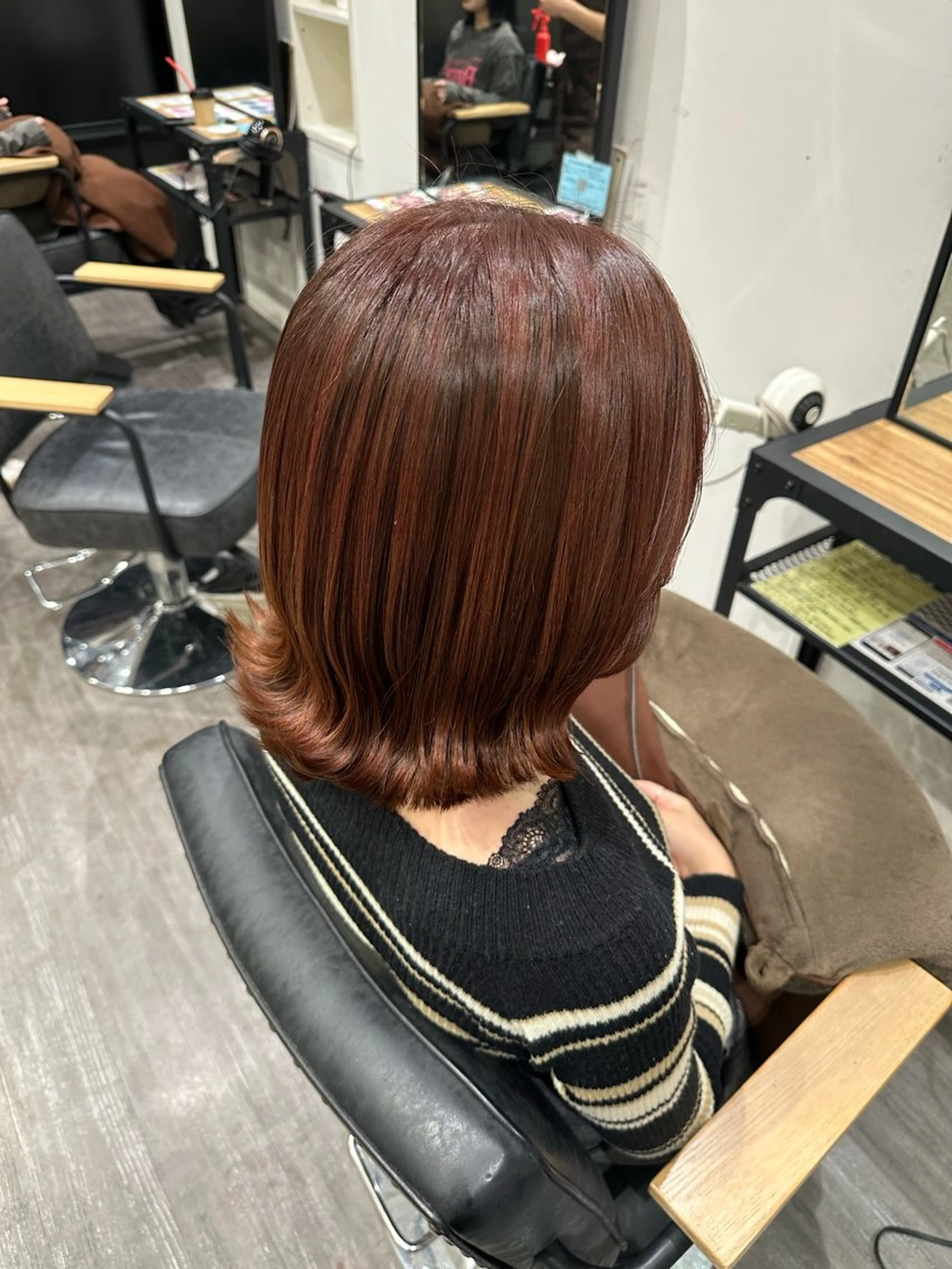 ミディアム カラー ブラウンカラー ピンクカラー ピンクブラウン カット ヘアカラー トリートメント 艶髪レイヤー上田 紗也🇰🇷💗のヘアスタイル