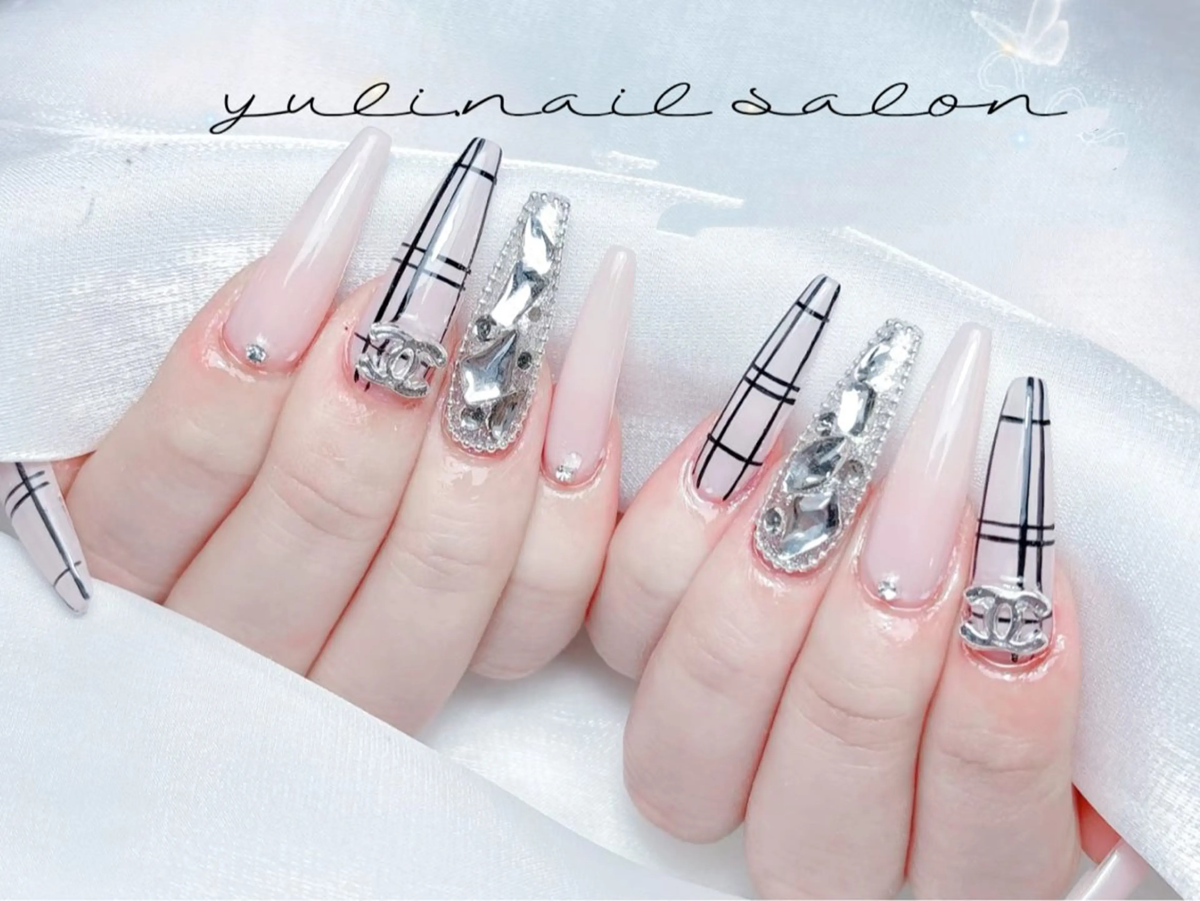 ネイル ハンドネイル 🎀YULI_ Nail 🎀新宿店のネイルデザイン