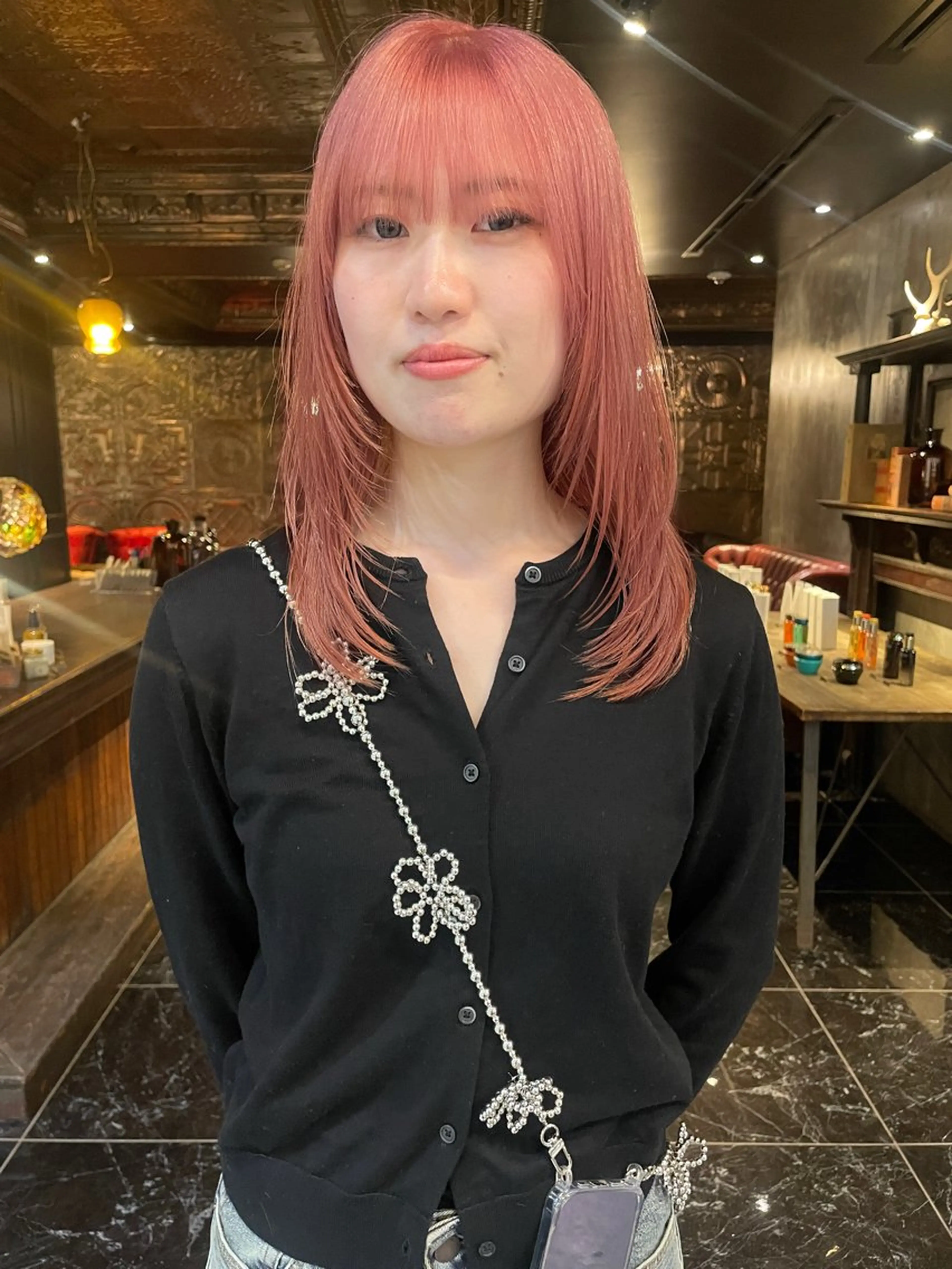 ミディアム カラー カット ヘアカラー トリートメント レイヤー/ 透明感カラー/マドカのヘアスタイル