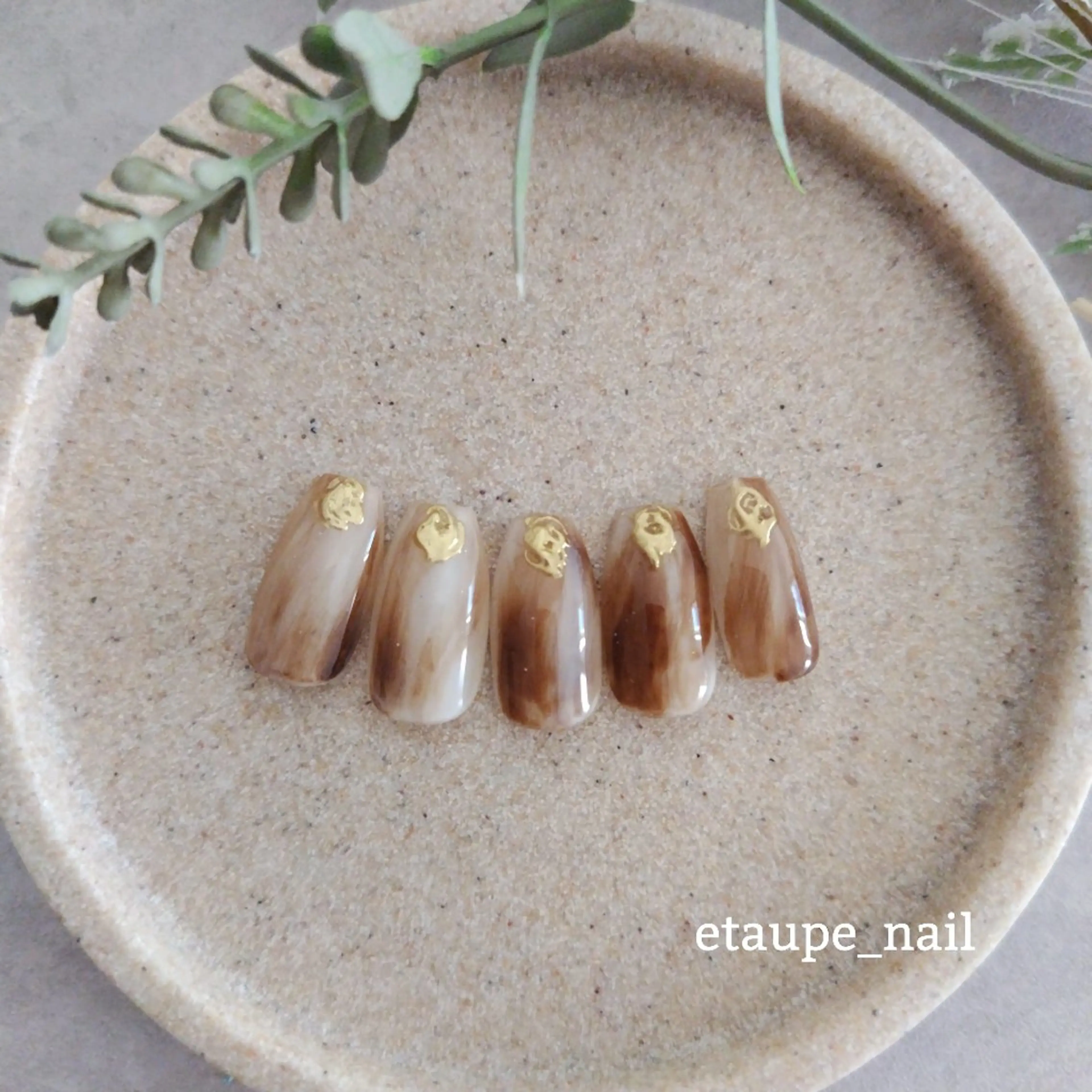 ネイル ジェルネイル グリーン ニュアンスネイル etaupe nail所属・向原自宅サロン ★エトープネイルのネイルデザイン