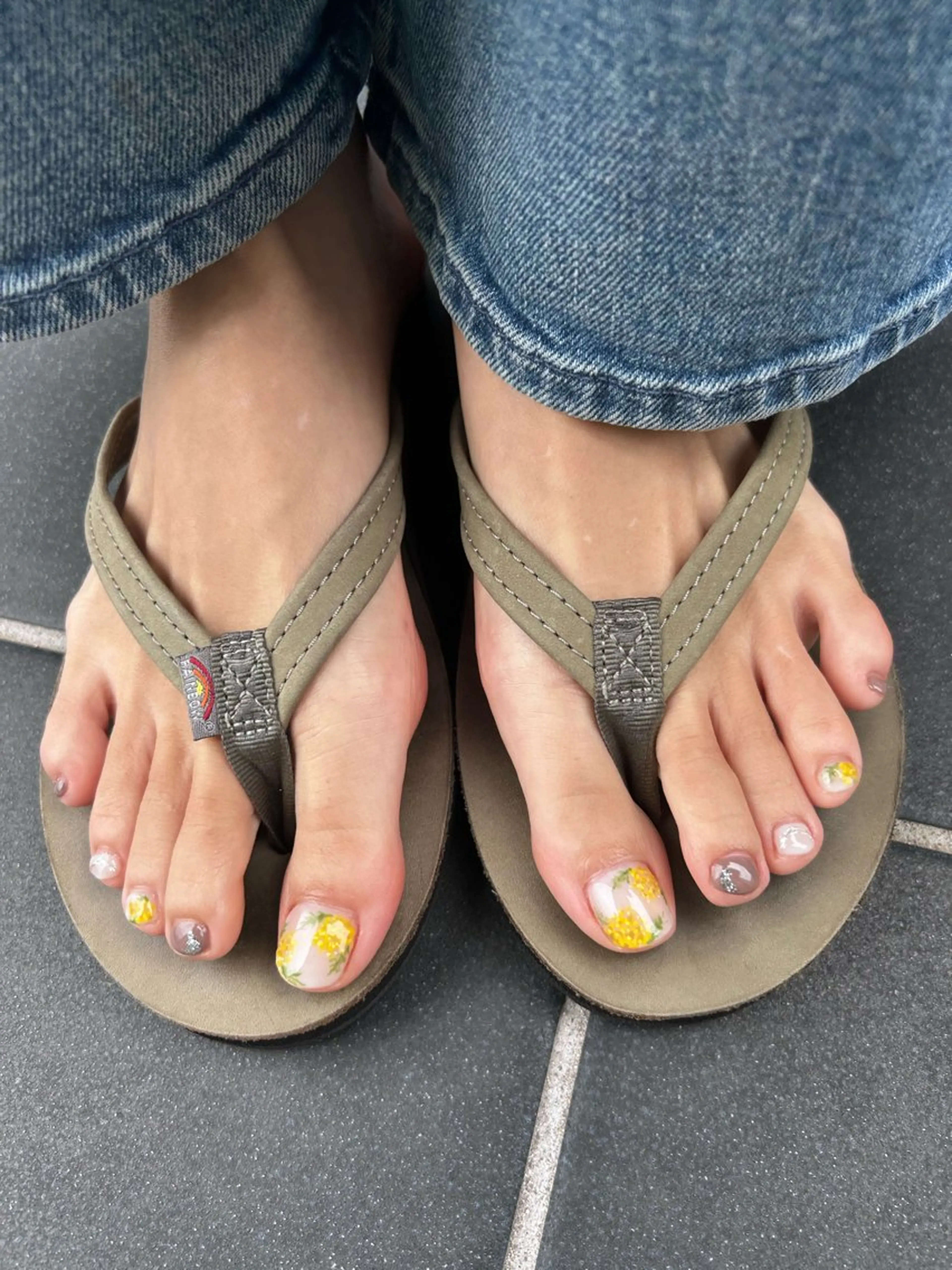 ネイル ハンドネイル フットネイル TESORO nailのネイルデザイン