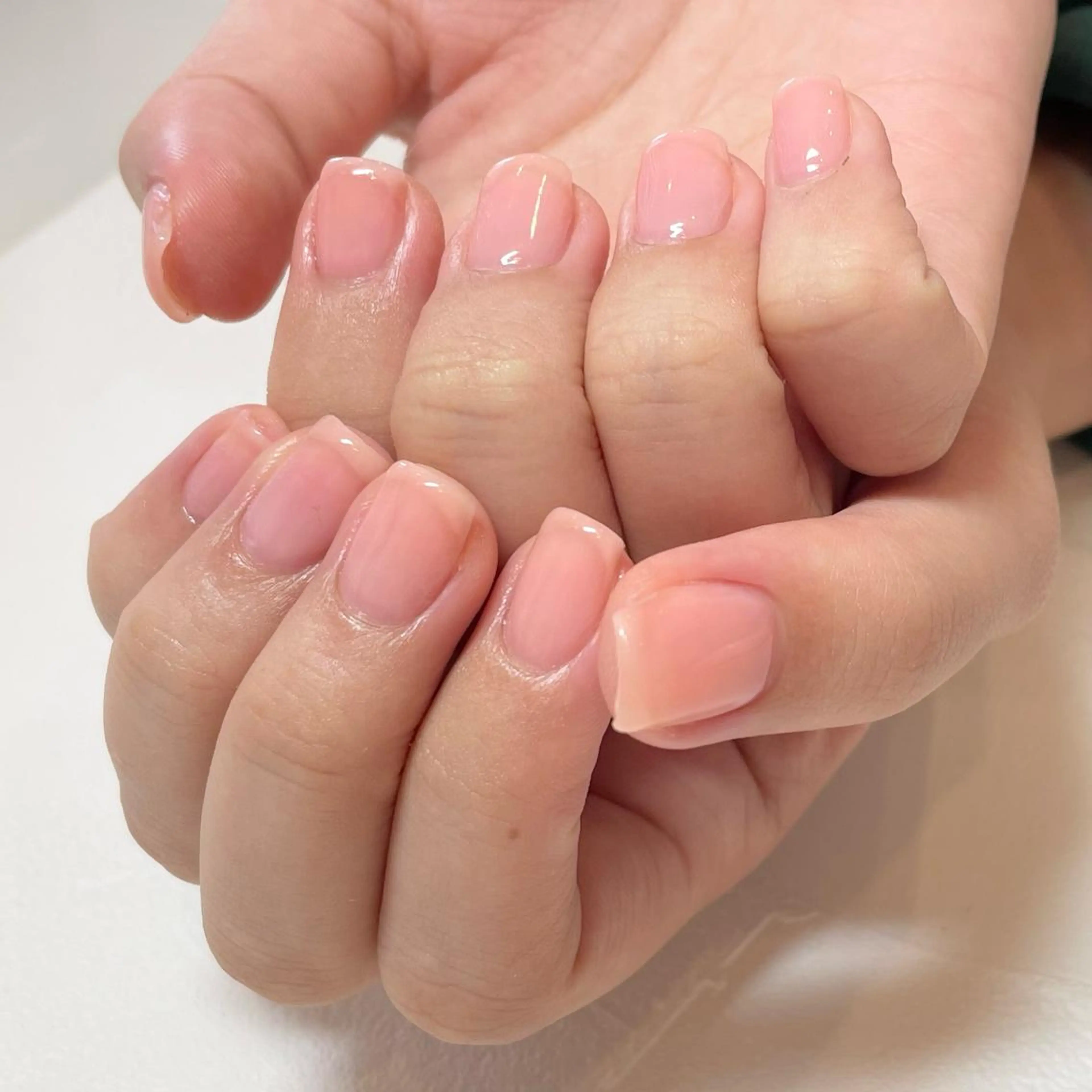 ネイル ワンカラーネイル CHOUETTE Shioriのネイルデザイン