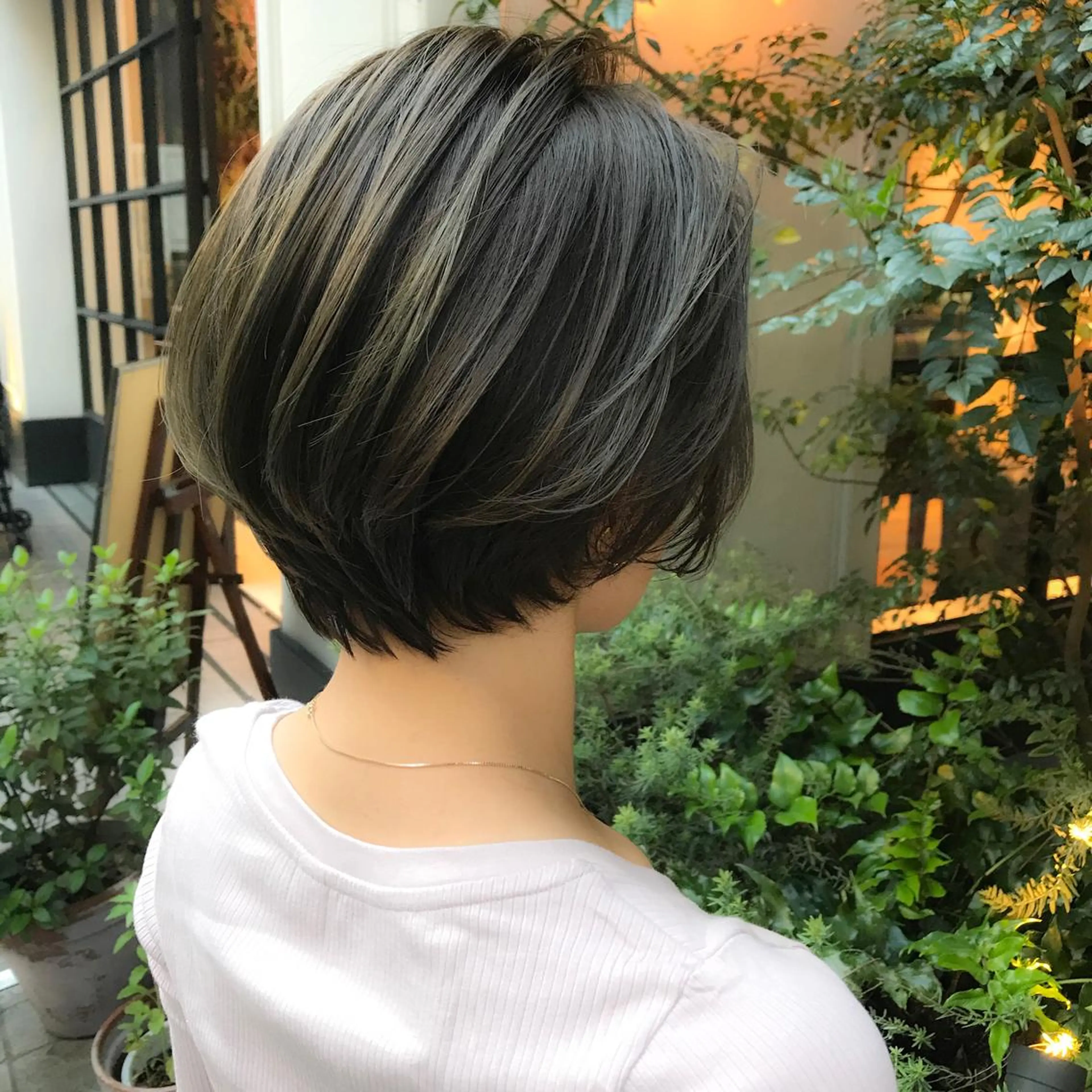 ショート ハイライト ショートヘア ヘアカラー トリートメント LOMA🇰🇷 銀座クボタのヘアスタイル