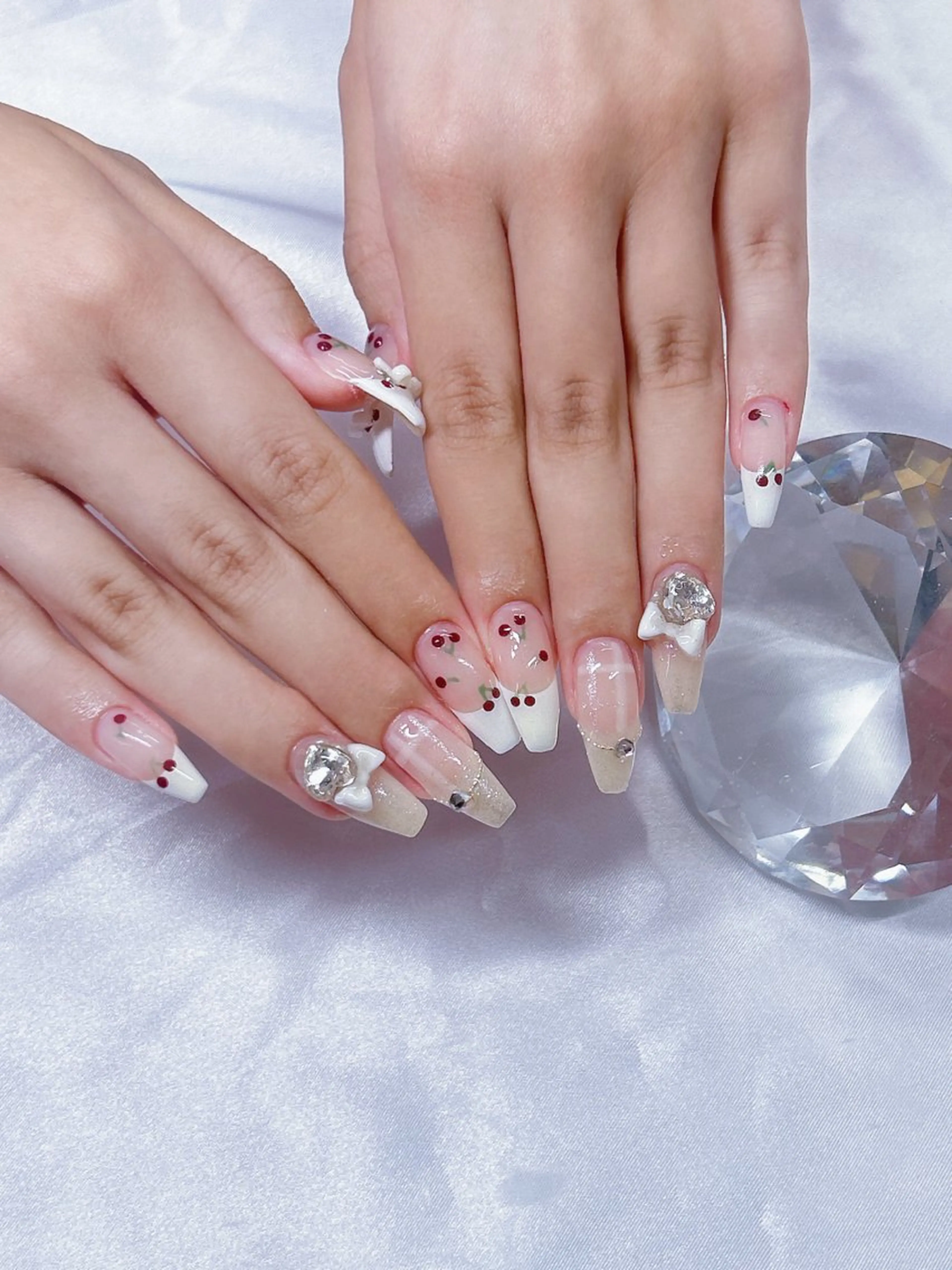 ネイル GO TODAY 横浜Solace店所属・Azuki Nail🎀のネイルデザイン