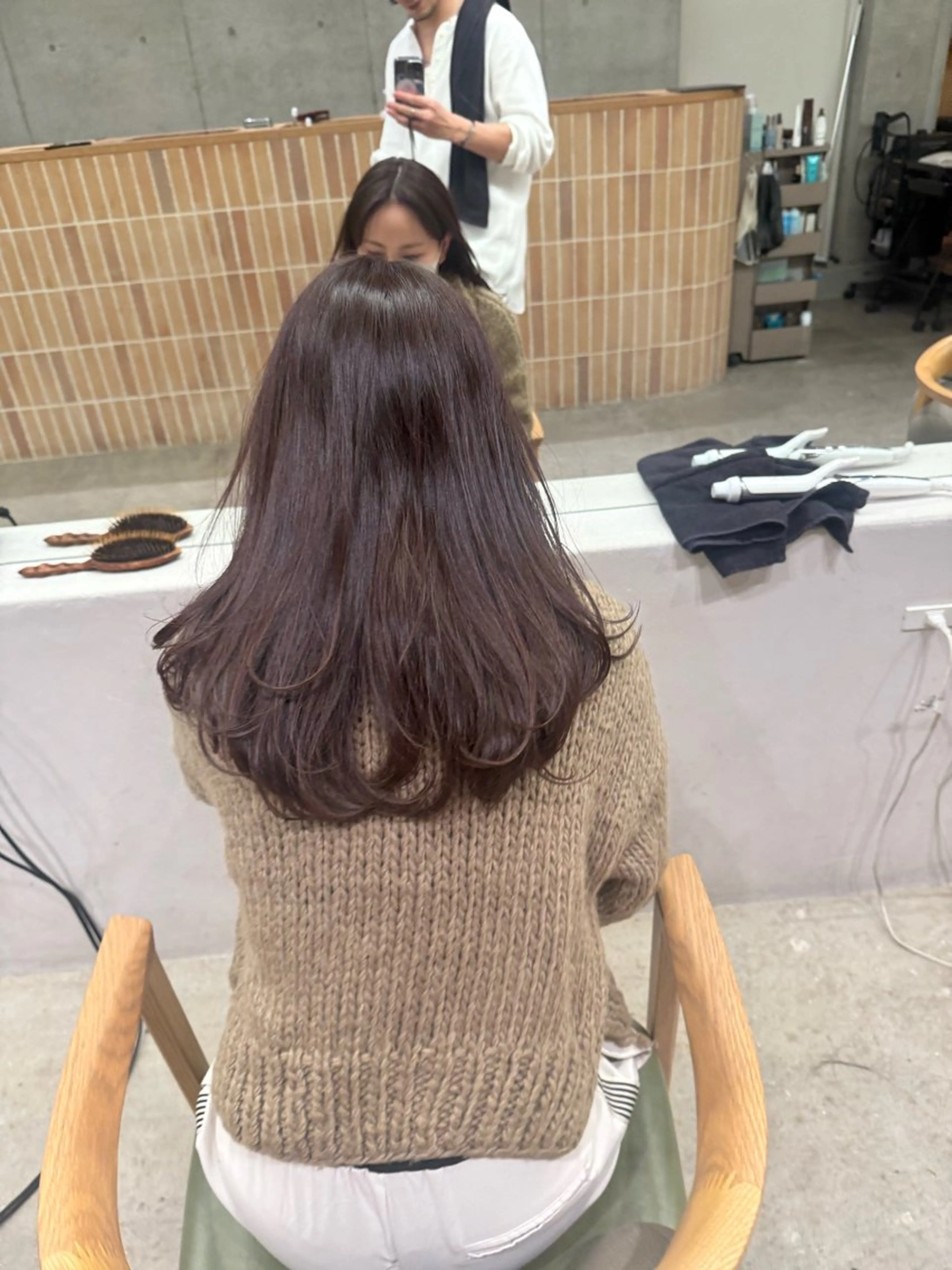 ロング カラー ブラウンカラー ピンクカラー ピンクブラウン レイヤーカット ローレイヤー カット ヘアカラー トリートメント 誰よりも丁寧なカット 🍀小林輝のヘアスタイル