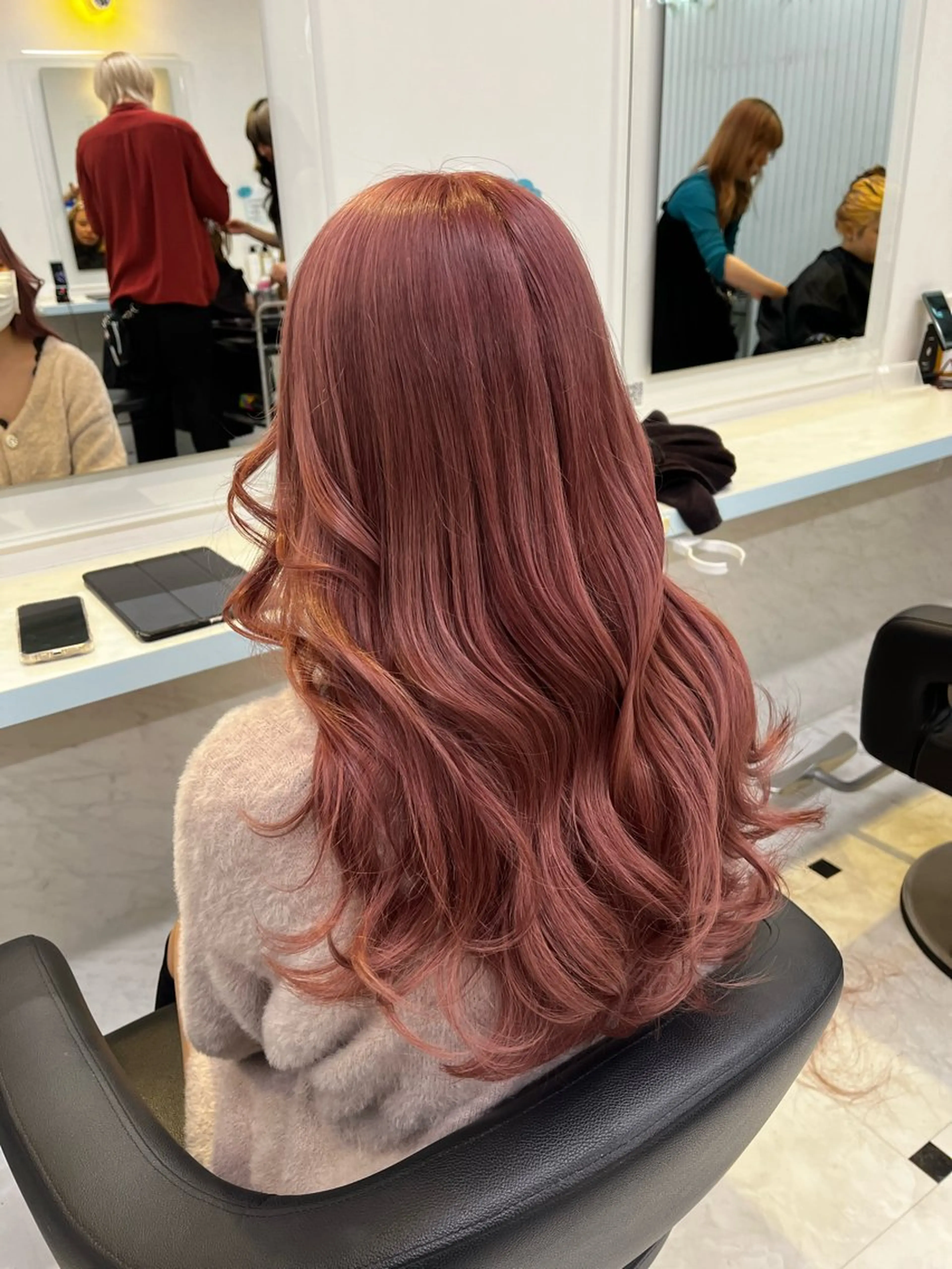 ミディアム カラー ヘアカラー トリートメント ブリーチカラー 🩵MIZUKIのヘアスタイル