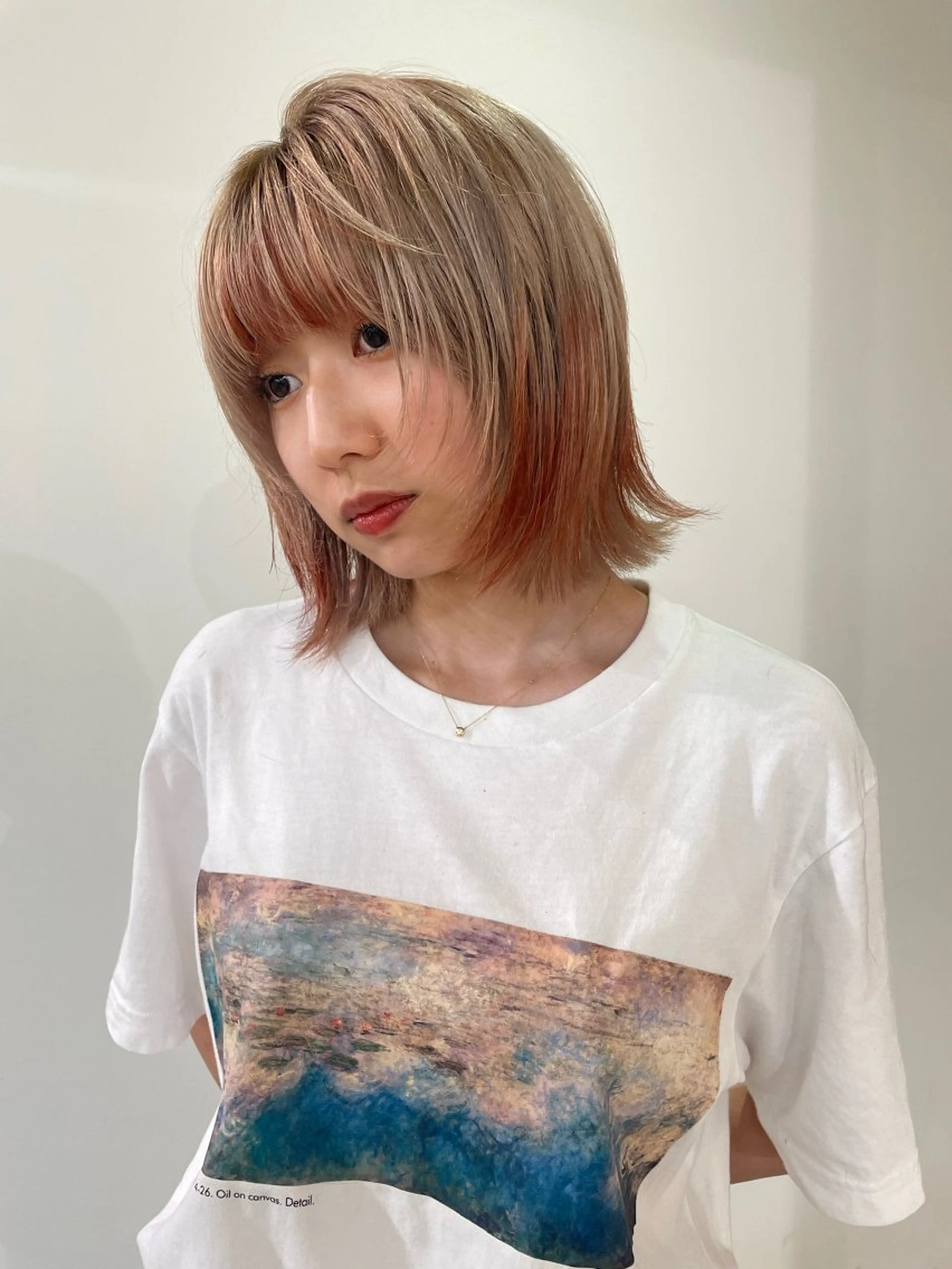 ミディアム カラー ミストバング ベージュカラー ブリーチ ブラウンカラー デザインカラー ヘアカラー トリートメント MIU/ルーツカラー ボブ/顔周りレイヤーのヘアスタイル