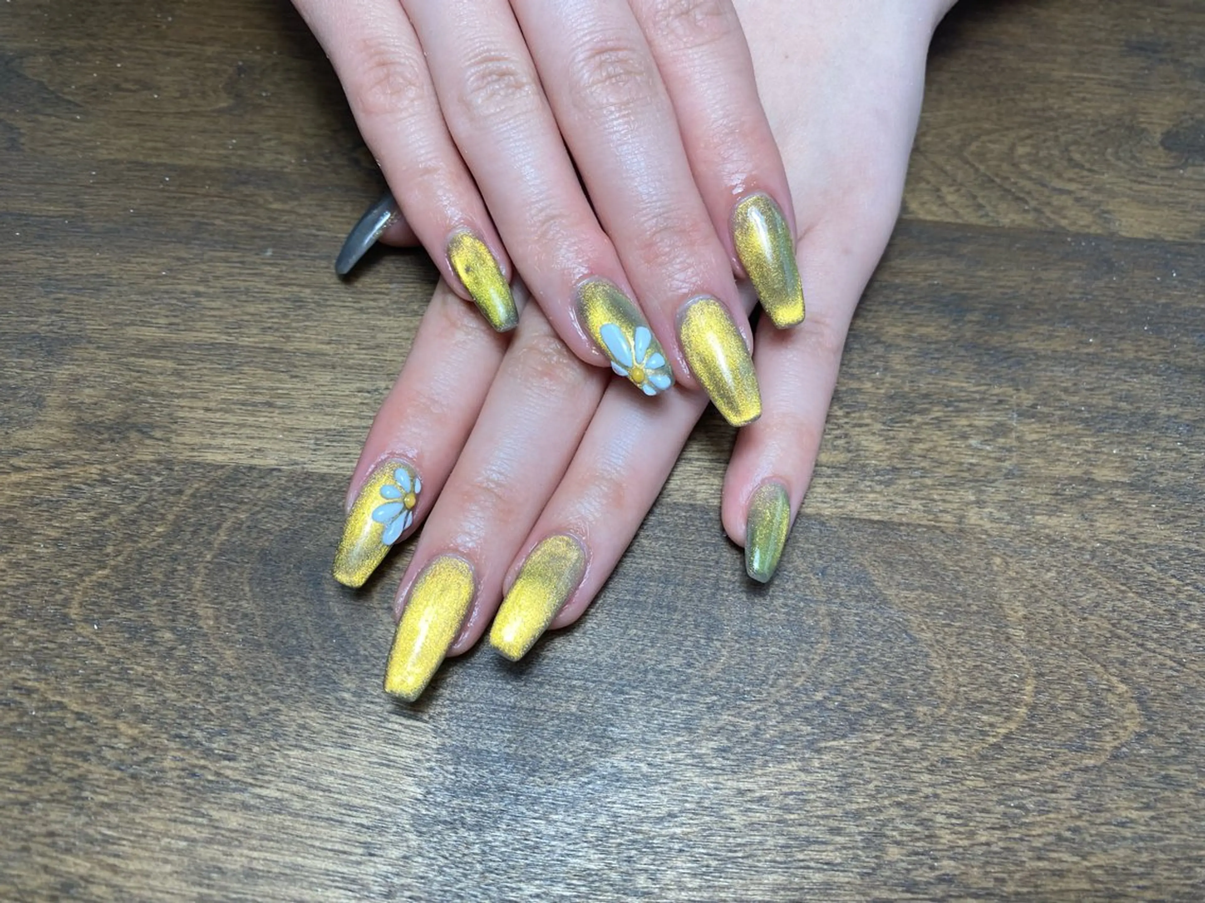 ロング ネイル poli nailsのネイルデザイン