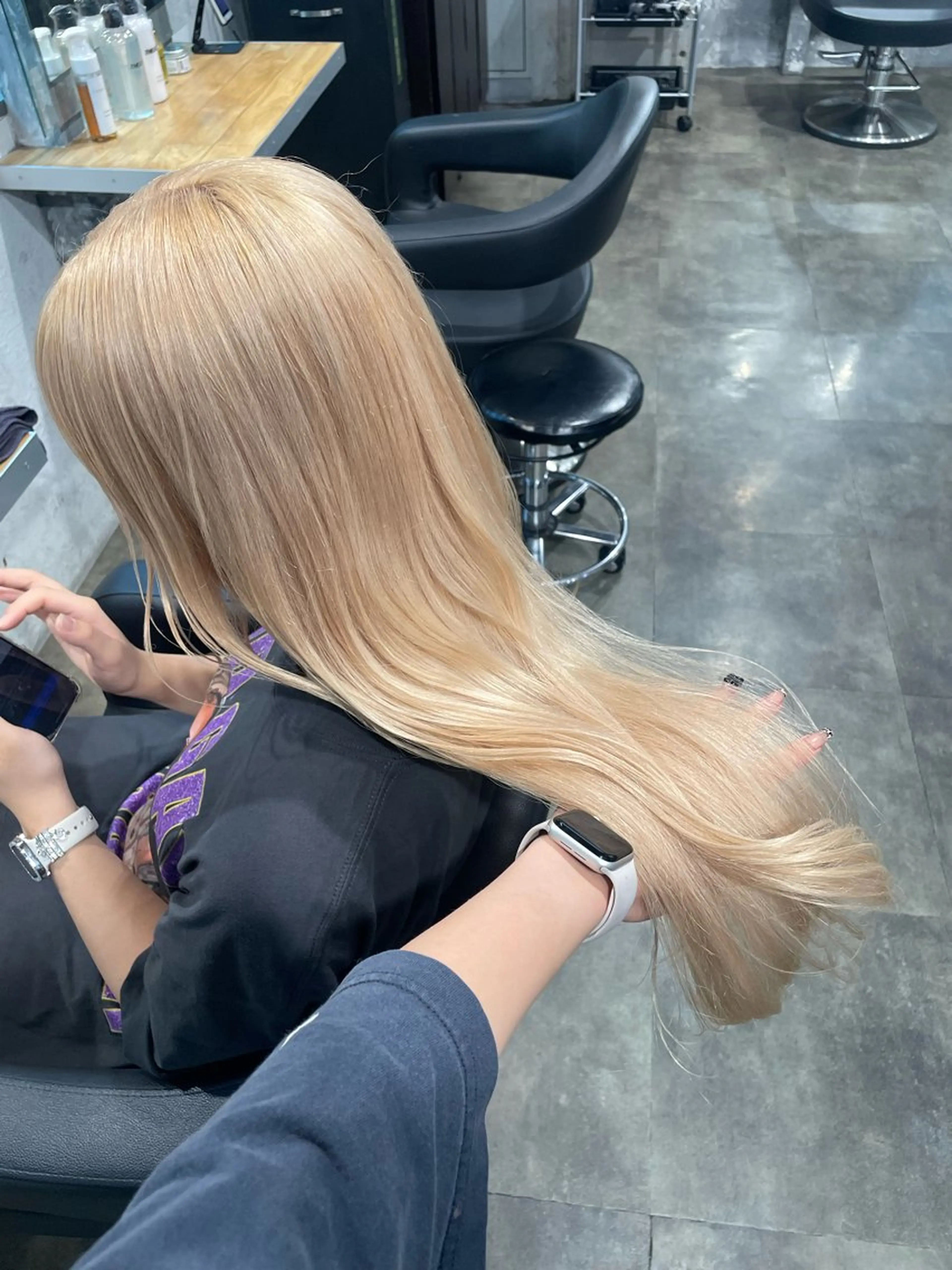 ロング カラー ヘアカラー ハイトーンブロンド 横浜💞ミオのヘアスタイル