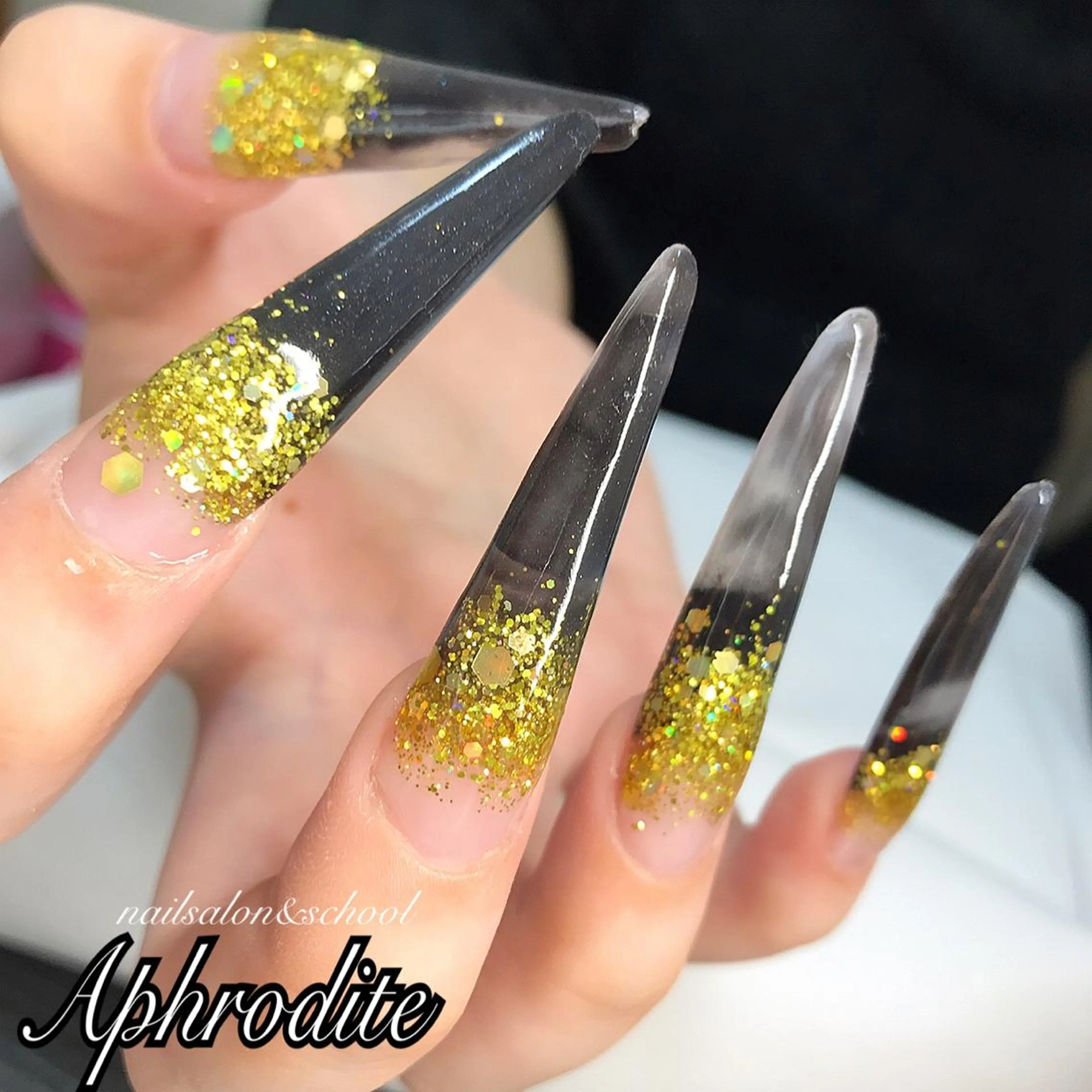 ネイル アートネイル スカルプネイル APHRODITE Nagisaのネイルデザイン