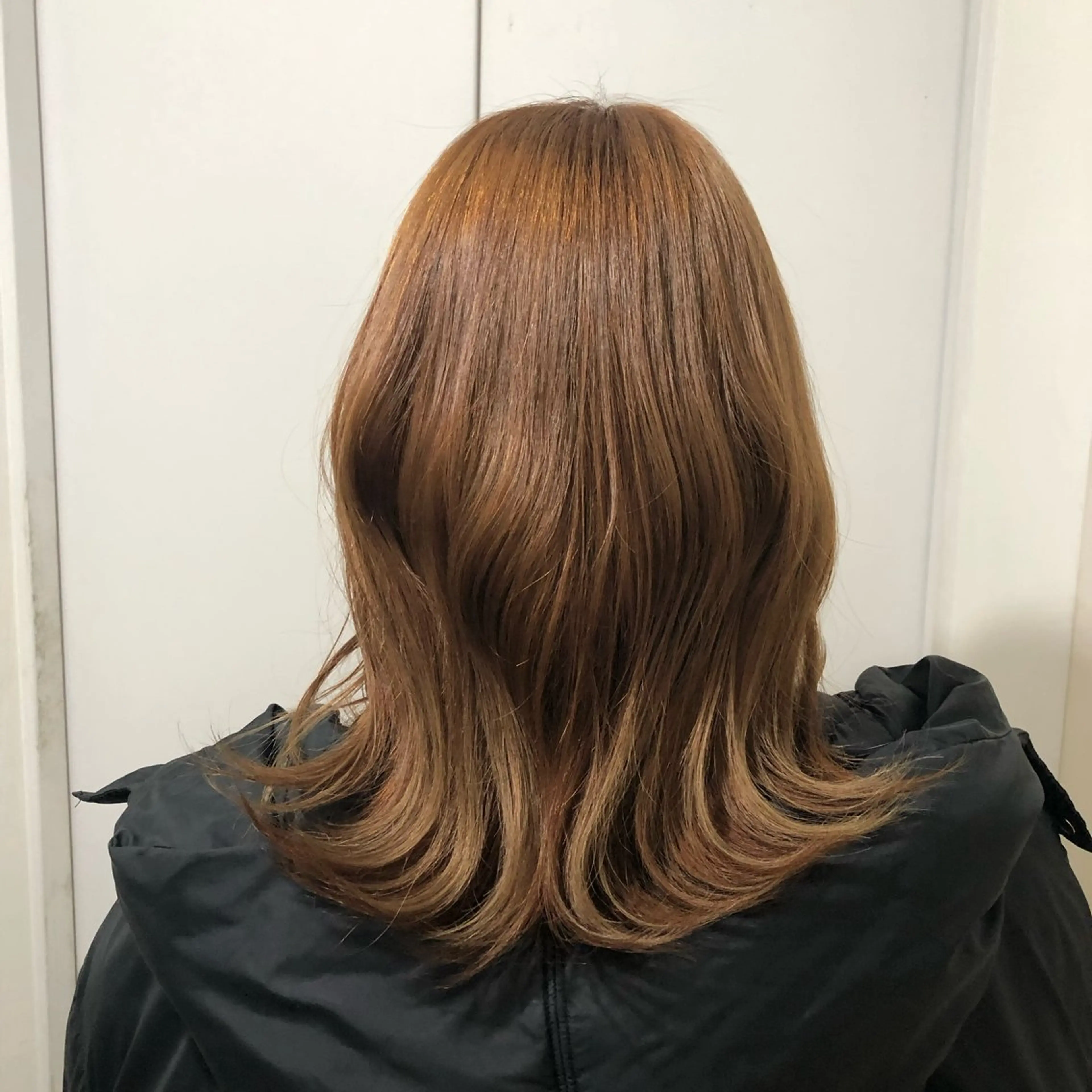 ミディアム カット ヘアカラー トリートメント 高津 千慧のヘアスタイル