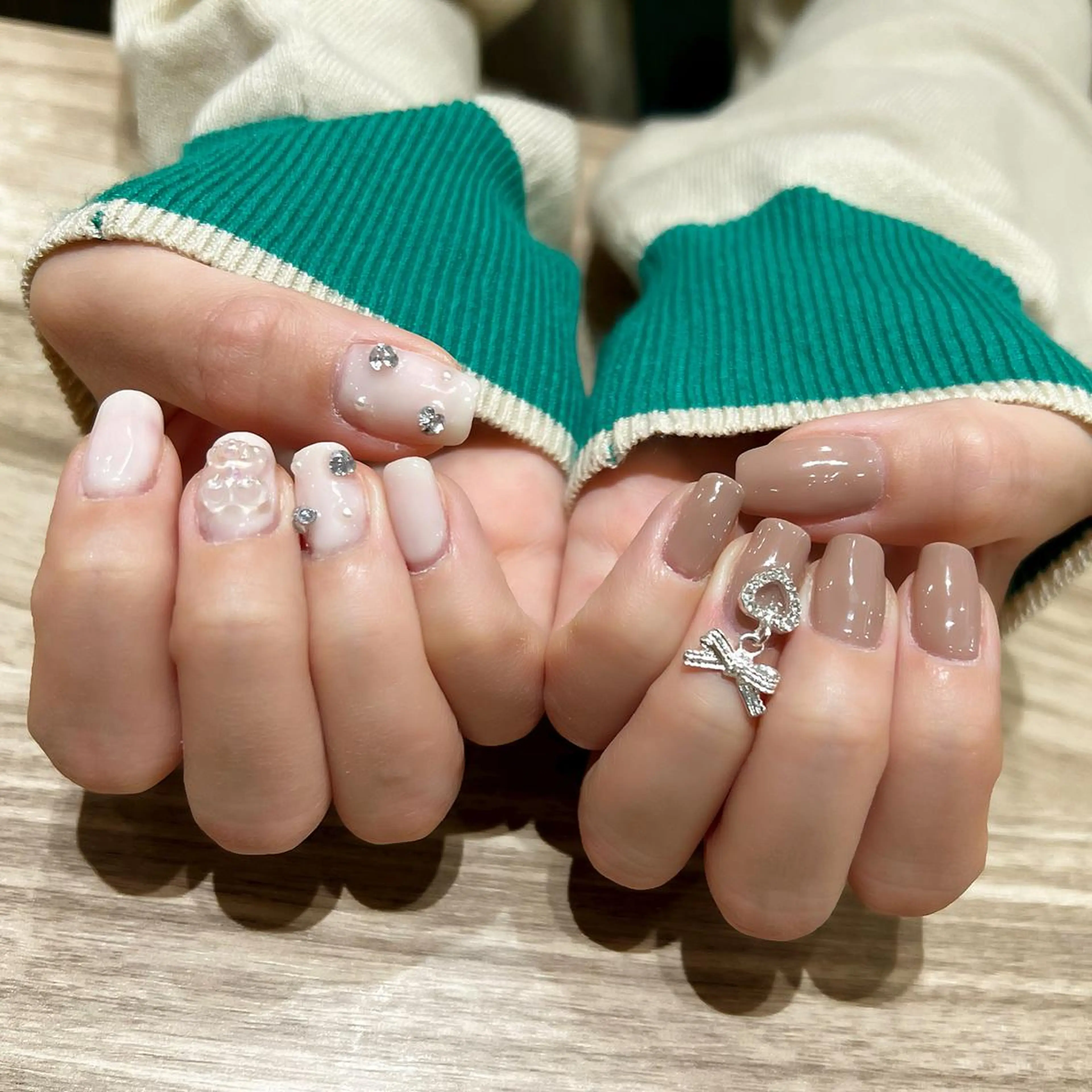 ネイル おそろいネイル studio tam 髙橋彩夏のネイルデザイン