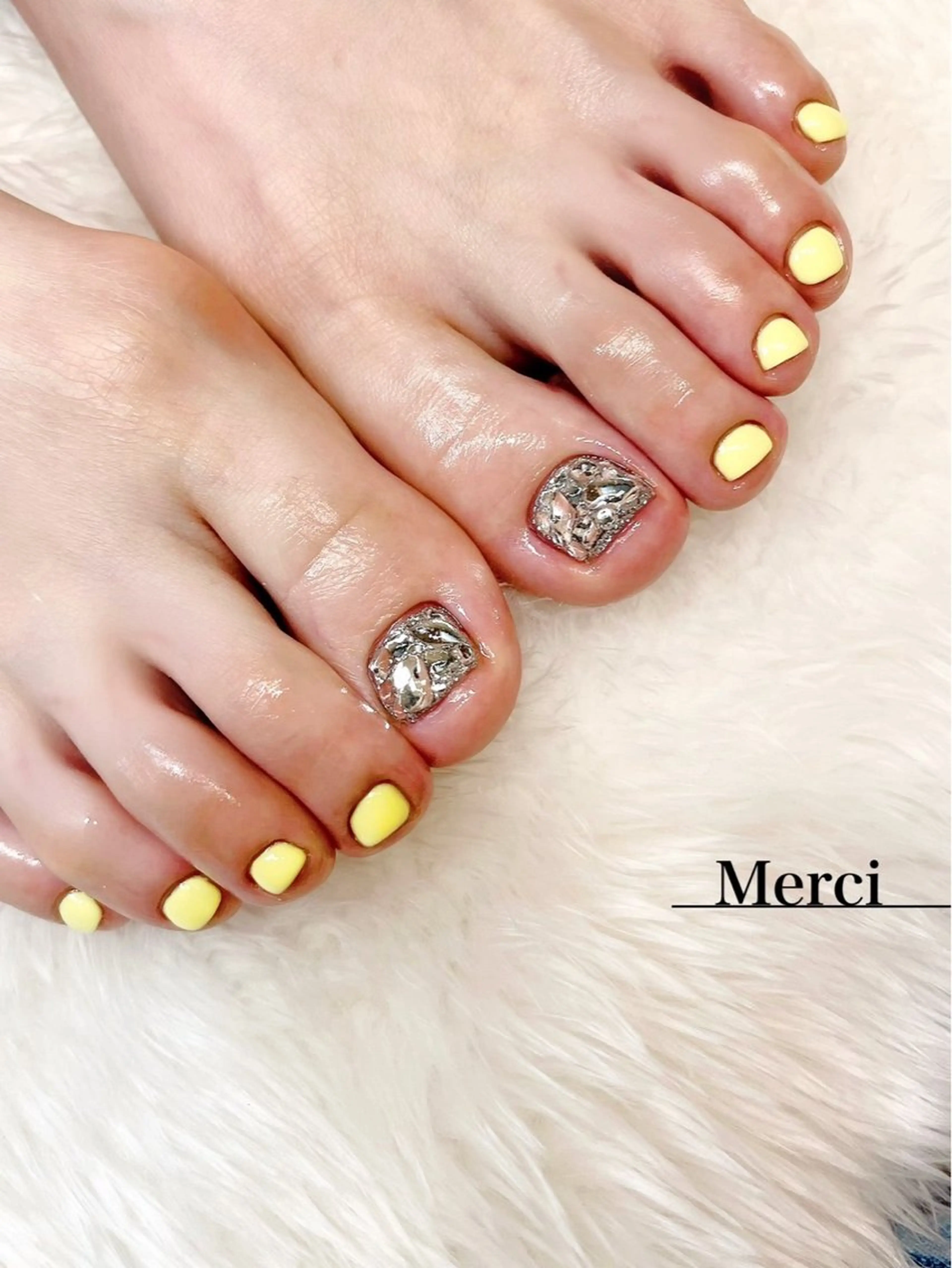 ネイル フットネイル Merci Miyuのネイルデザイン
