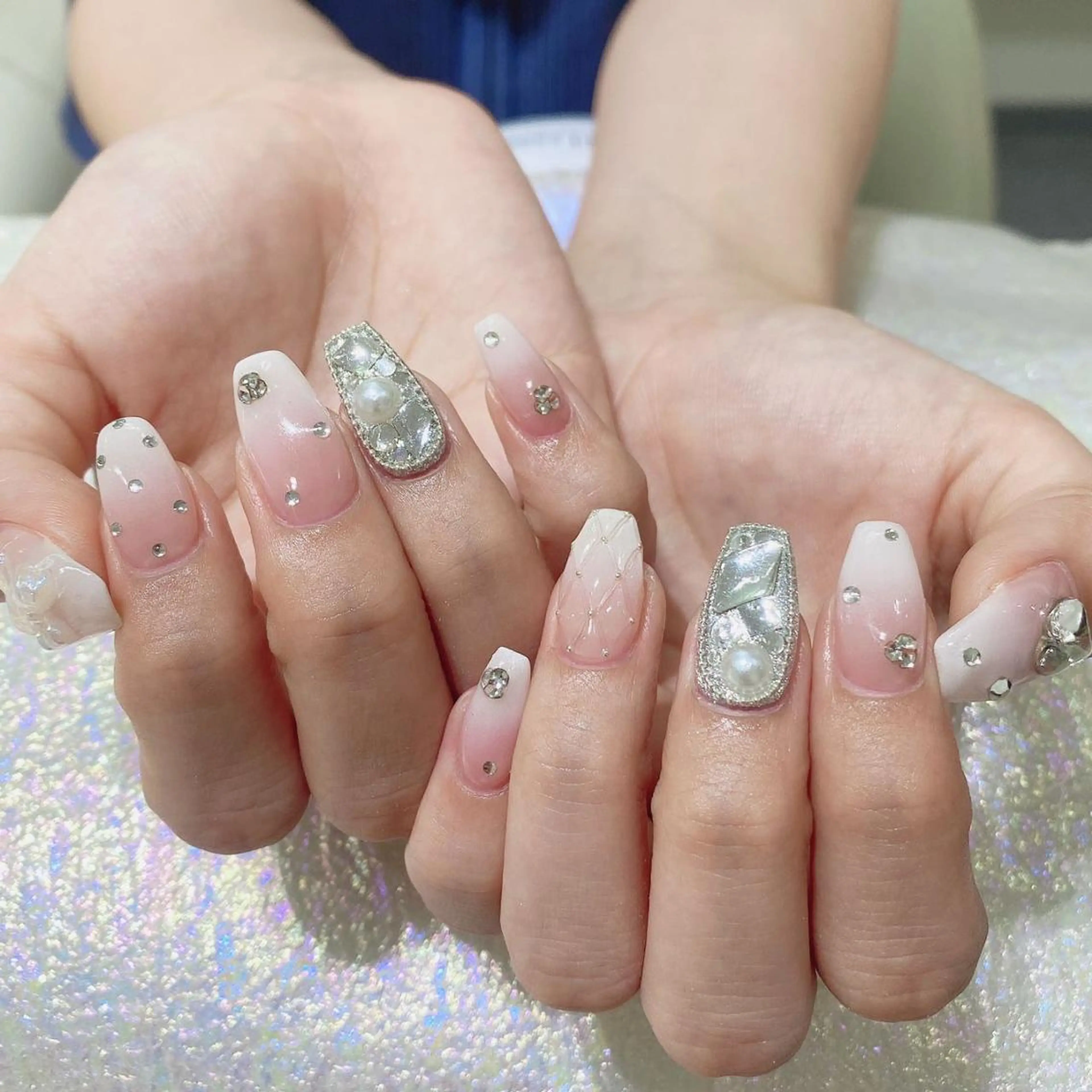 ネイル ハンドネイル Queens momoのネイルデザイン