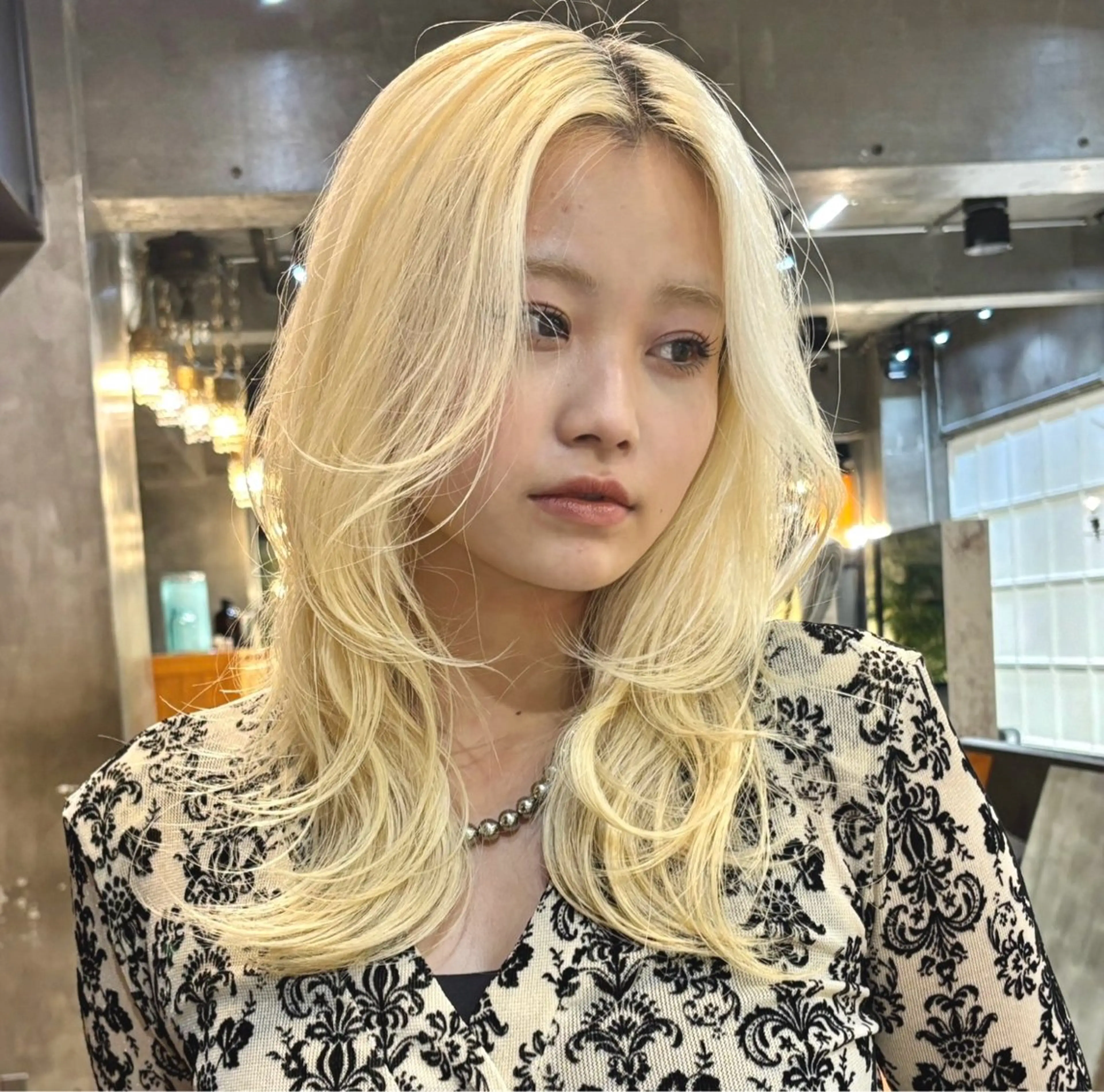 ロング カラー 【当日OK◉】レ イヤー/透明感カラーのヘアスタイル