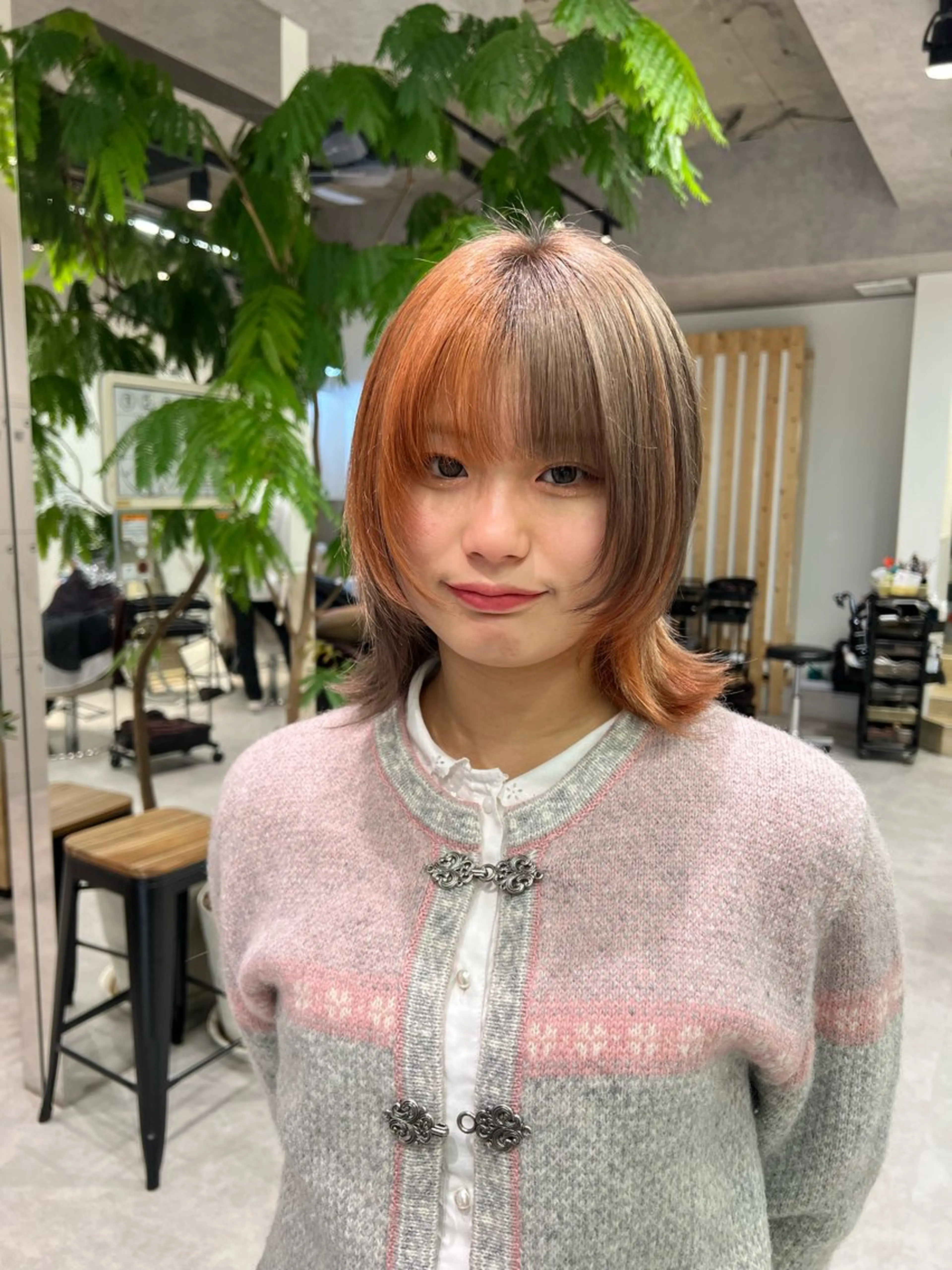 ショート カラー ヘアカラー トリートメント ダブルカラーブリーチ 髪質改善　縮毛矯正のヘアスタイル