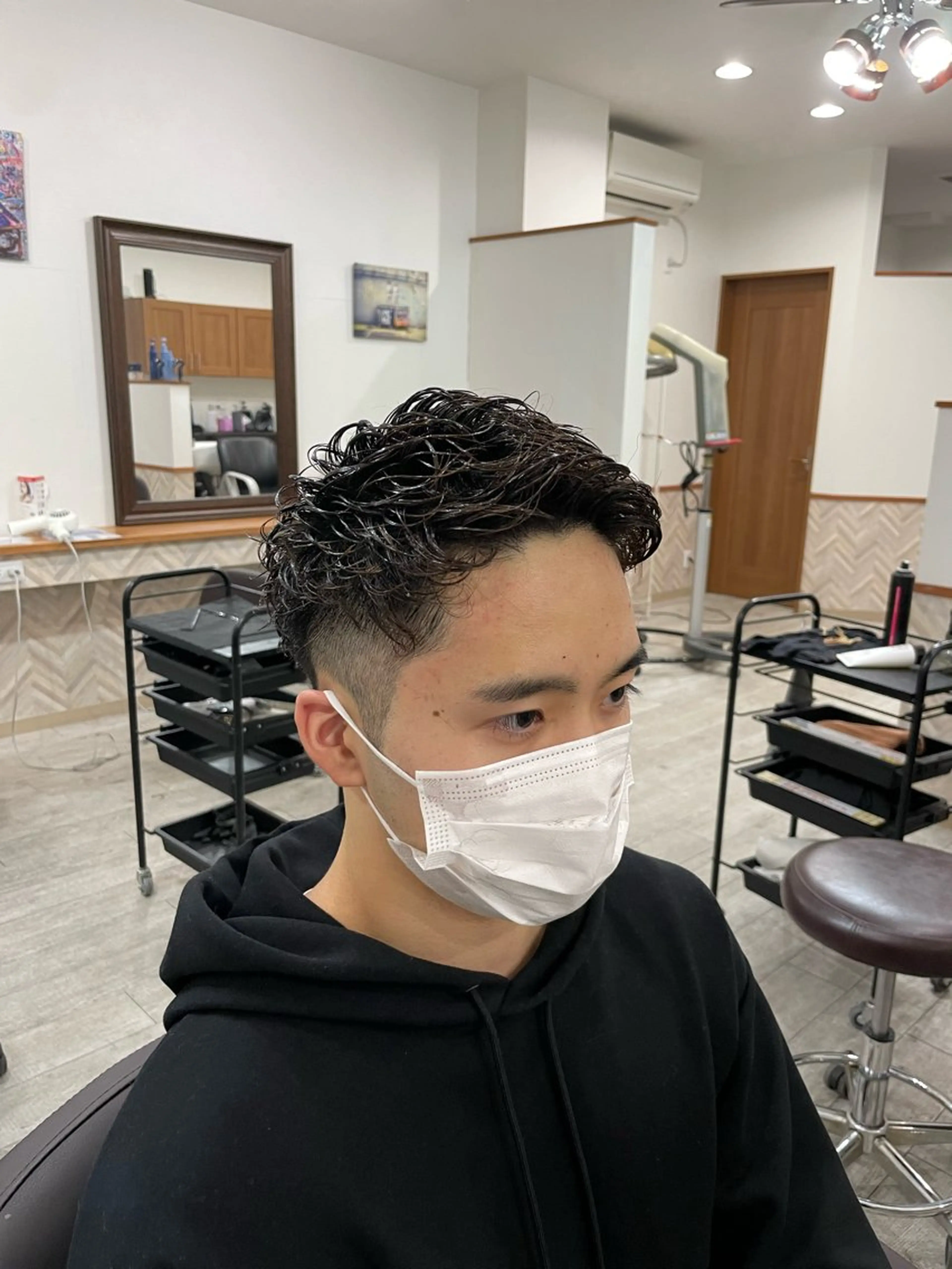 メンズ カット パーマ フェードパーマ 新倉幸之助のヘアスタイル