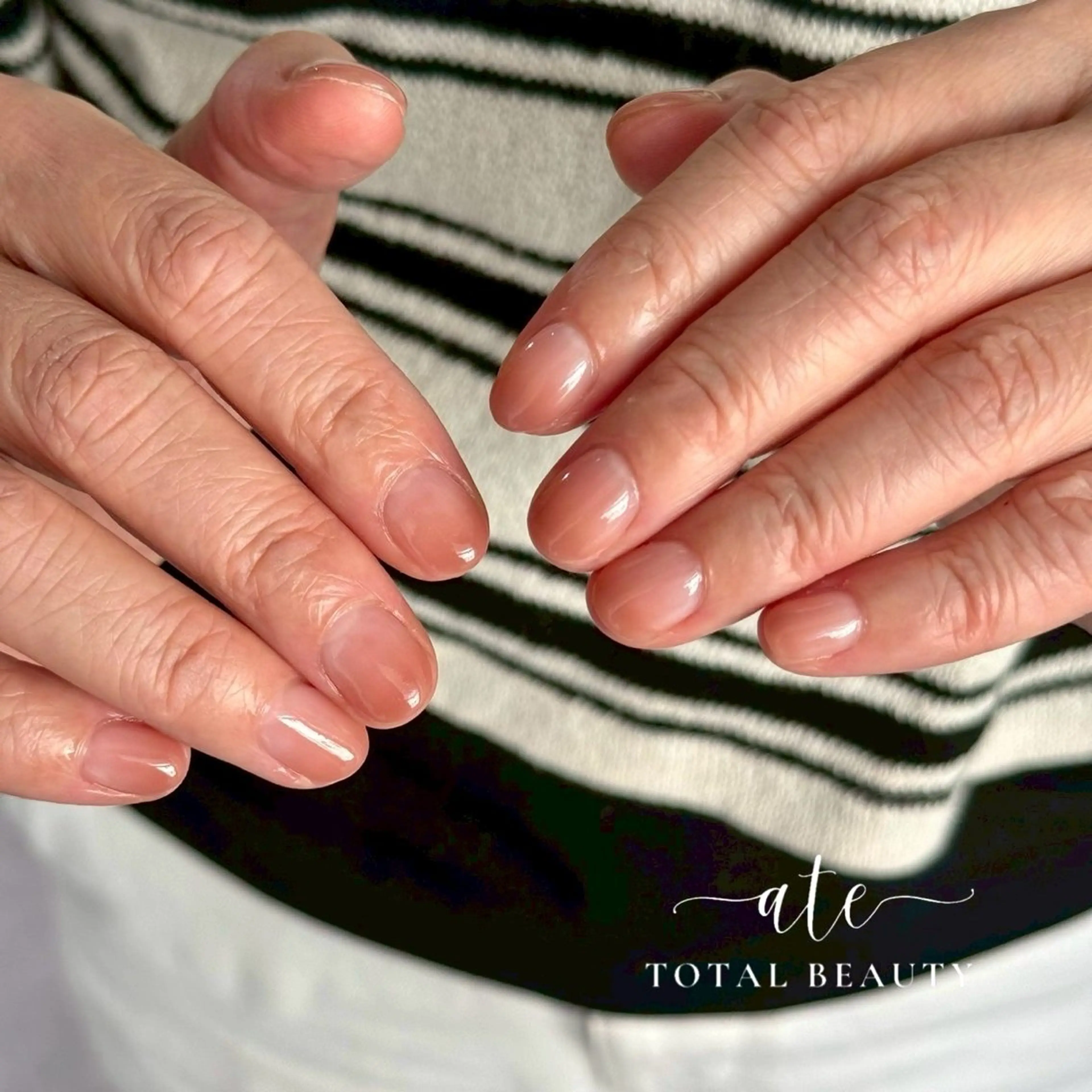 ネイル ハンドネイル Ate total beauty 新都心店所属・ate 新都心店 Arisaのネイルデザイン