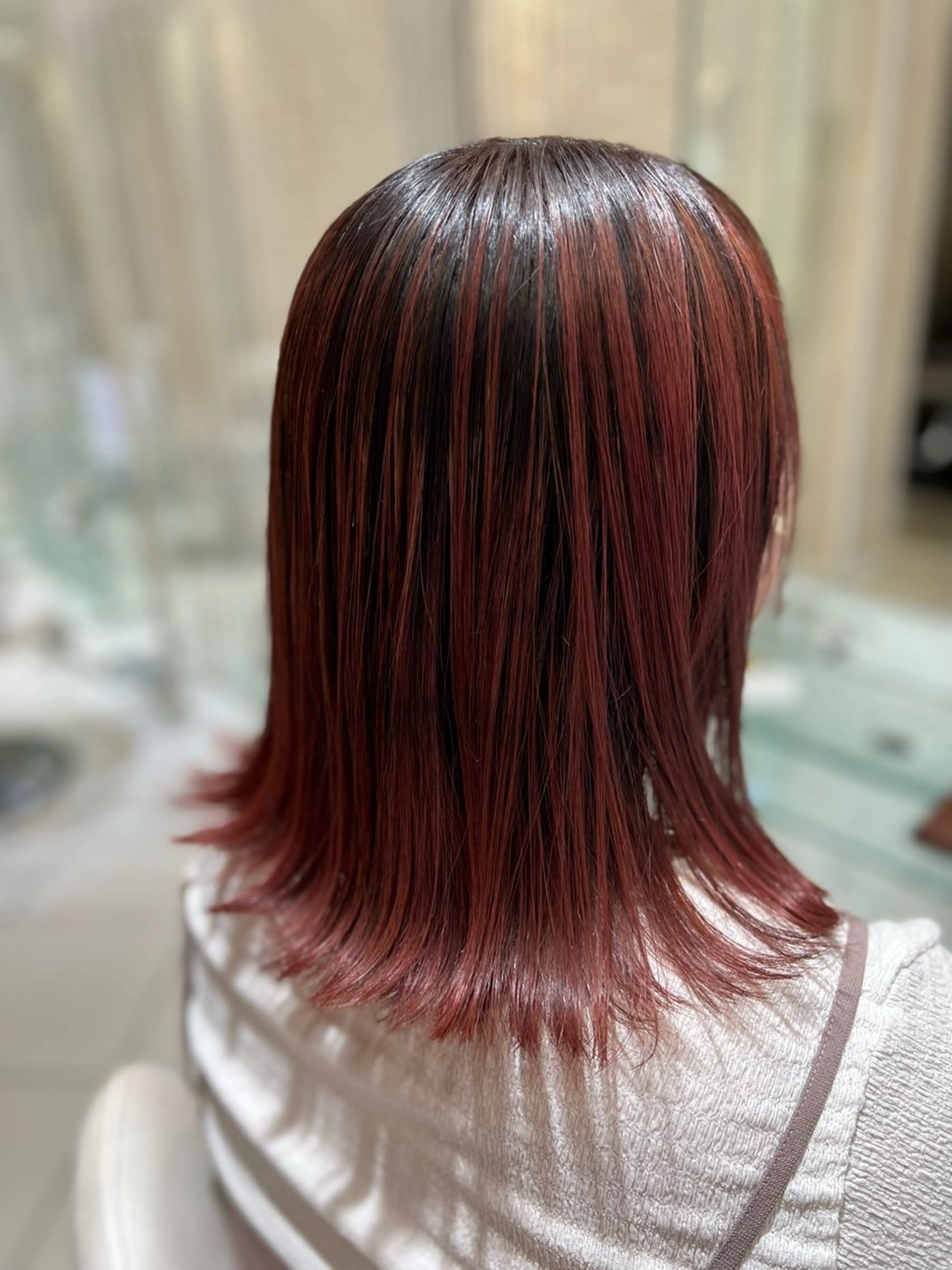 ミディアム カラー ヘアカラー トリートメント 越谷　デザインカラー ハイトーン　クラモチのヘアスタイル