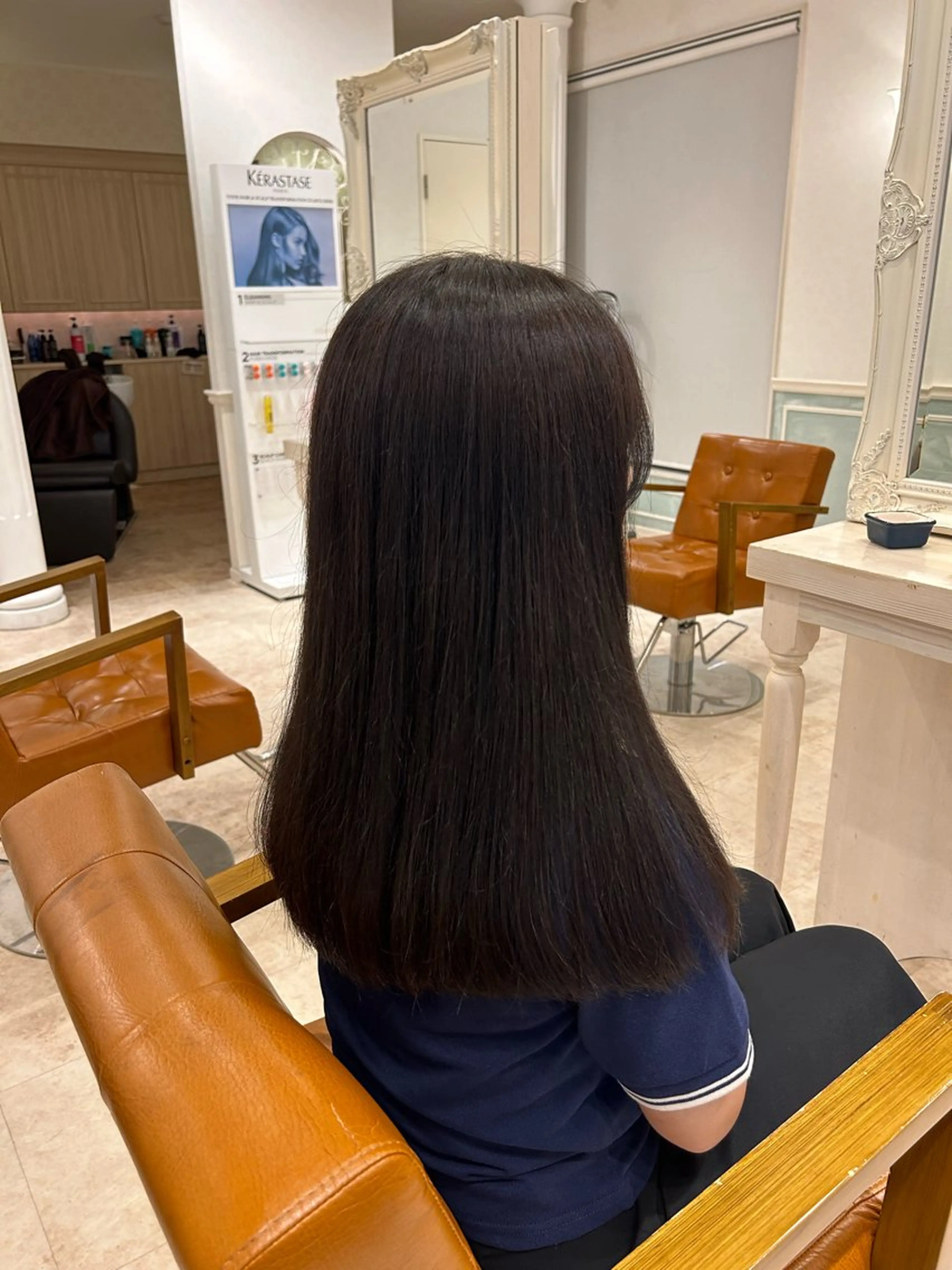 ロング カラー ヘアカラー 岩崎 玲花のヘアスタイル