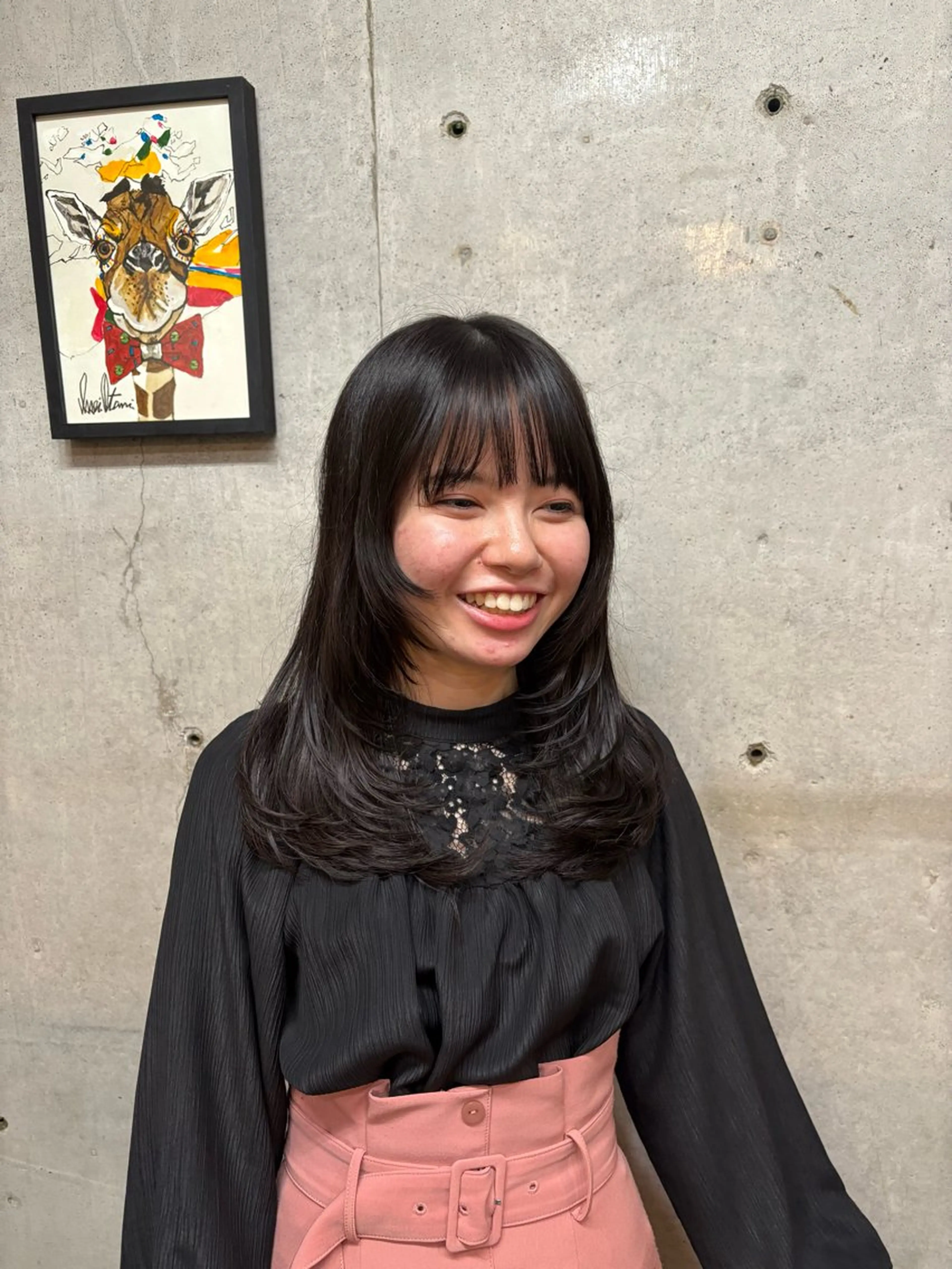 セミロング レイヤーカット minmi .SUIのヘアスタイル