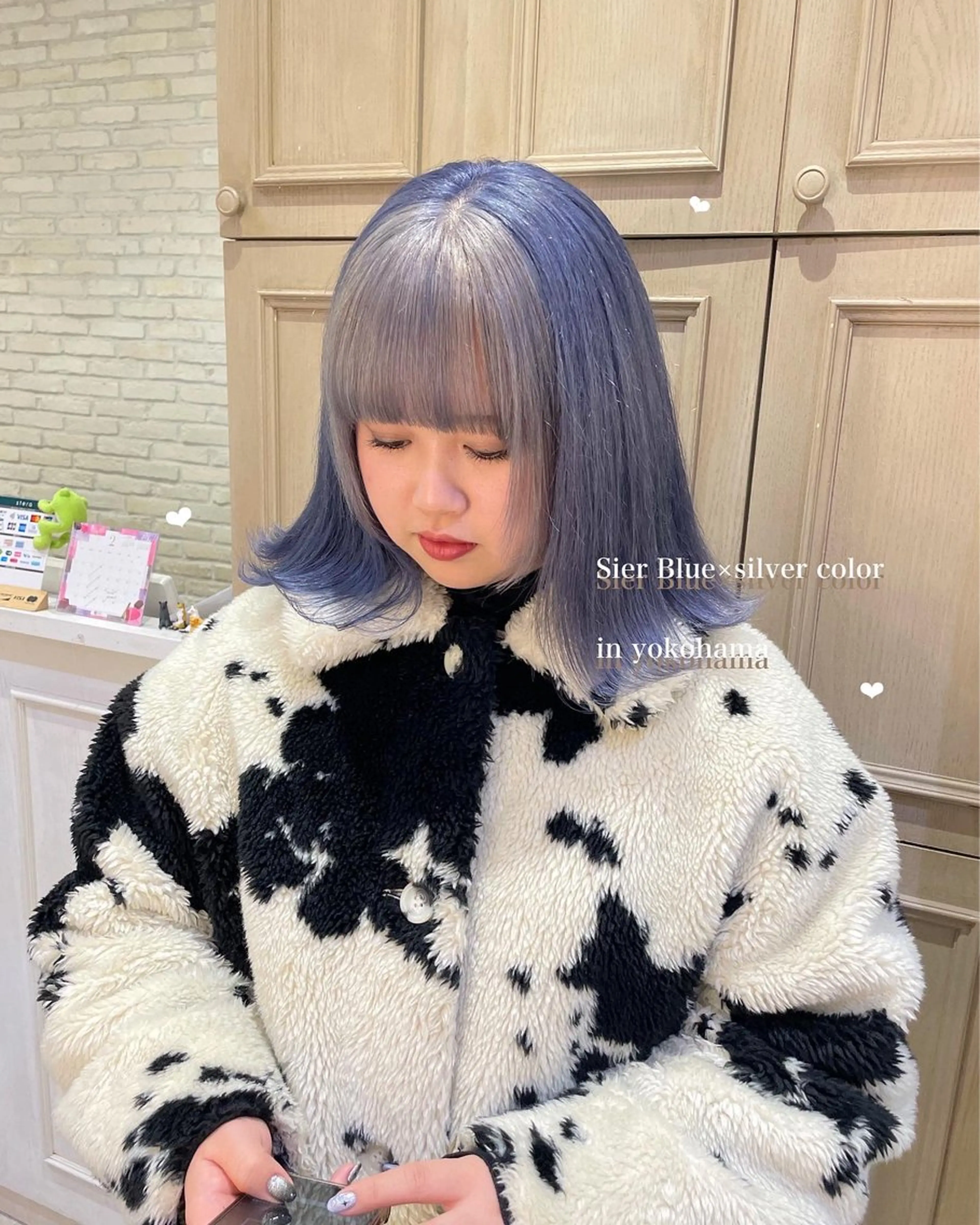 セミロング カラー ブルーカラー デザインカラー シルバー ヘアカラー エクステ/ハイトーン 🐏☁️miminaのヘアスタイル