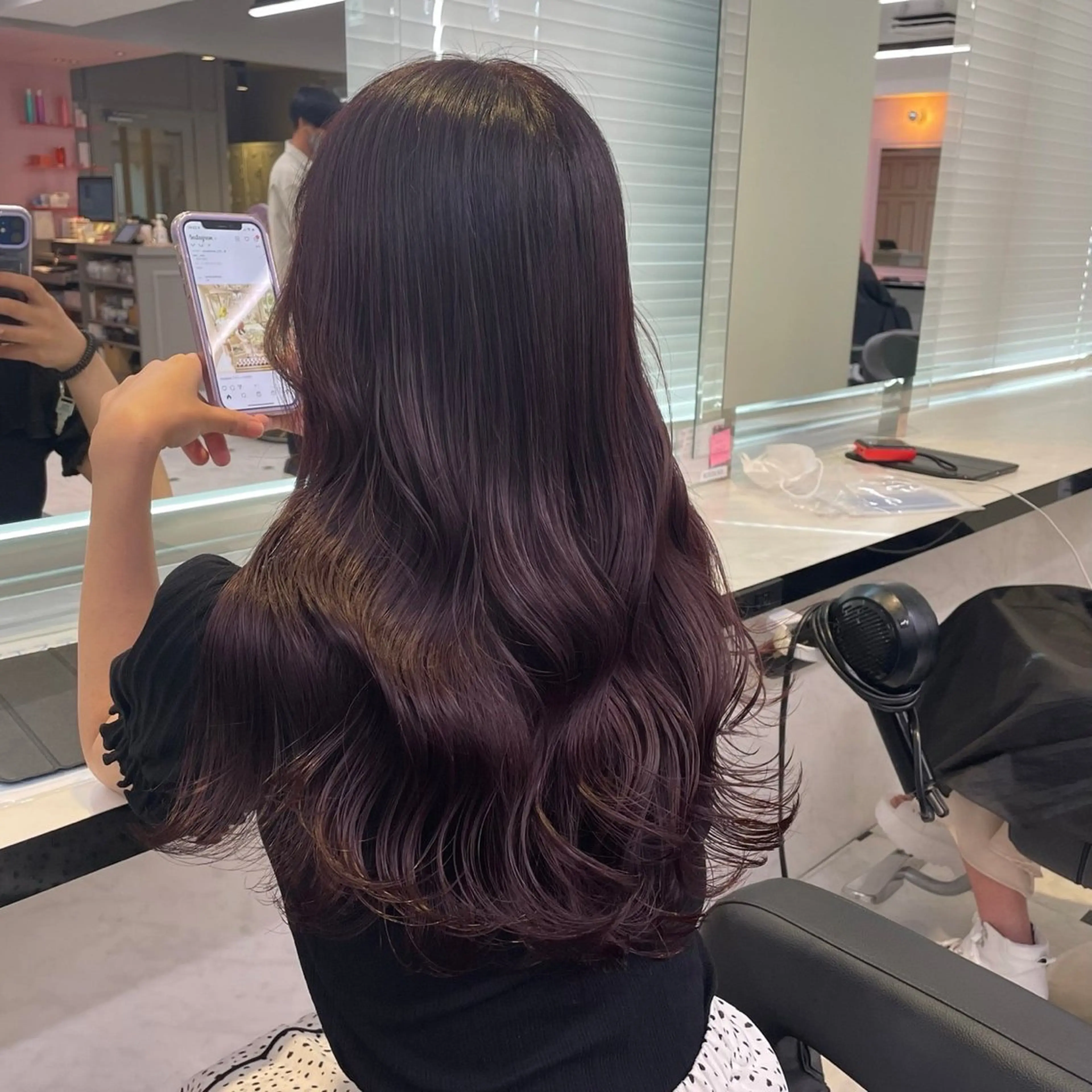 ロング ヘアカラー 韓国ガーリー🤍暖 色カラー🤍misaのヘアスタイル