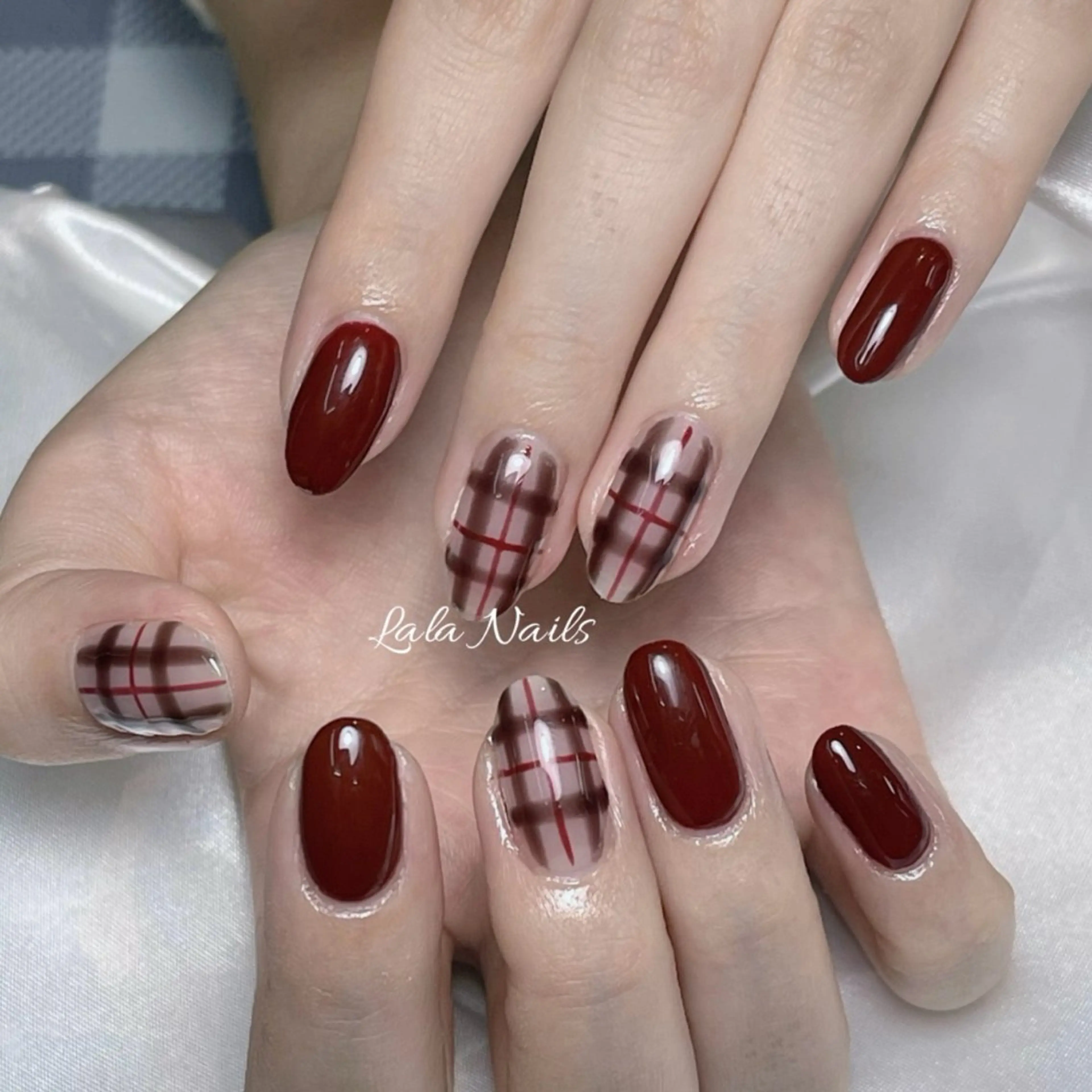ネイル アートネイル チークネイル フレンチネイル グラデーション ハート Lala Nails所属・Lala Nailsのネイルデザイン