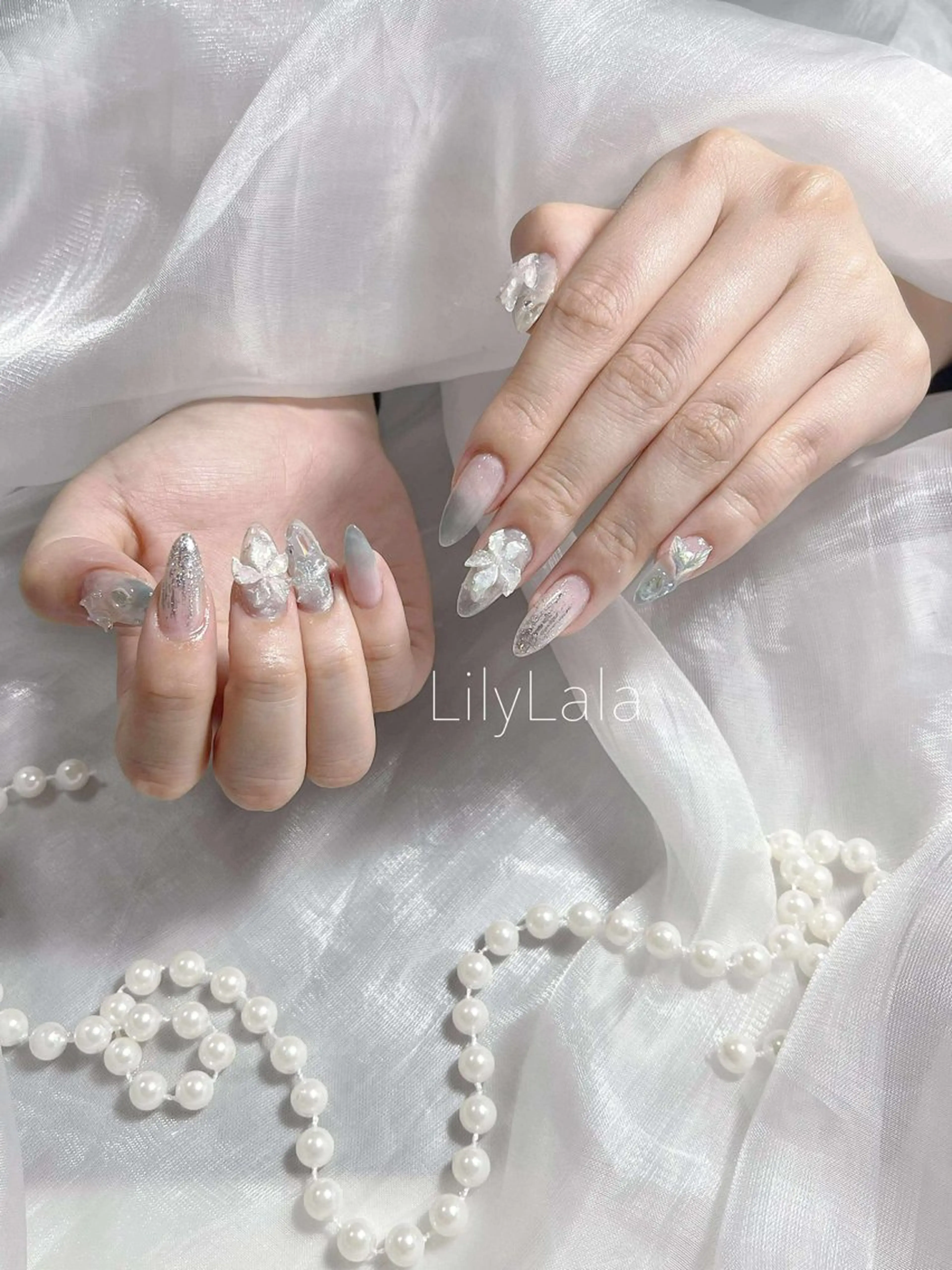 ネイル オーロラネイル クリアネイル フラッシュネイル ジェルネイル グラデーション ハンドネイル LilyLala Nailsalonのネイルデザイン