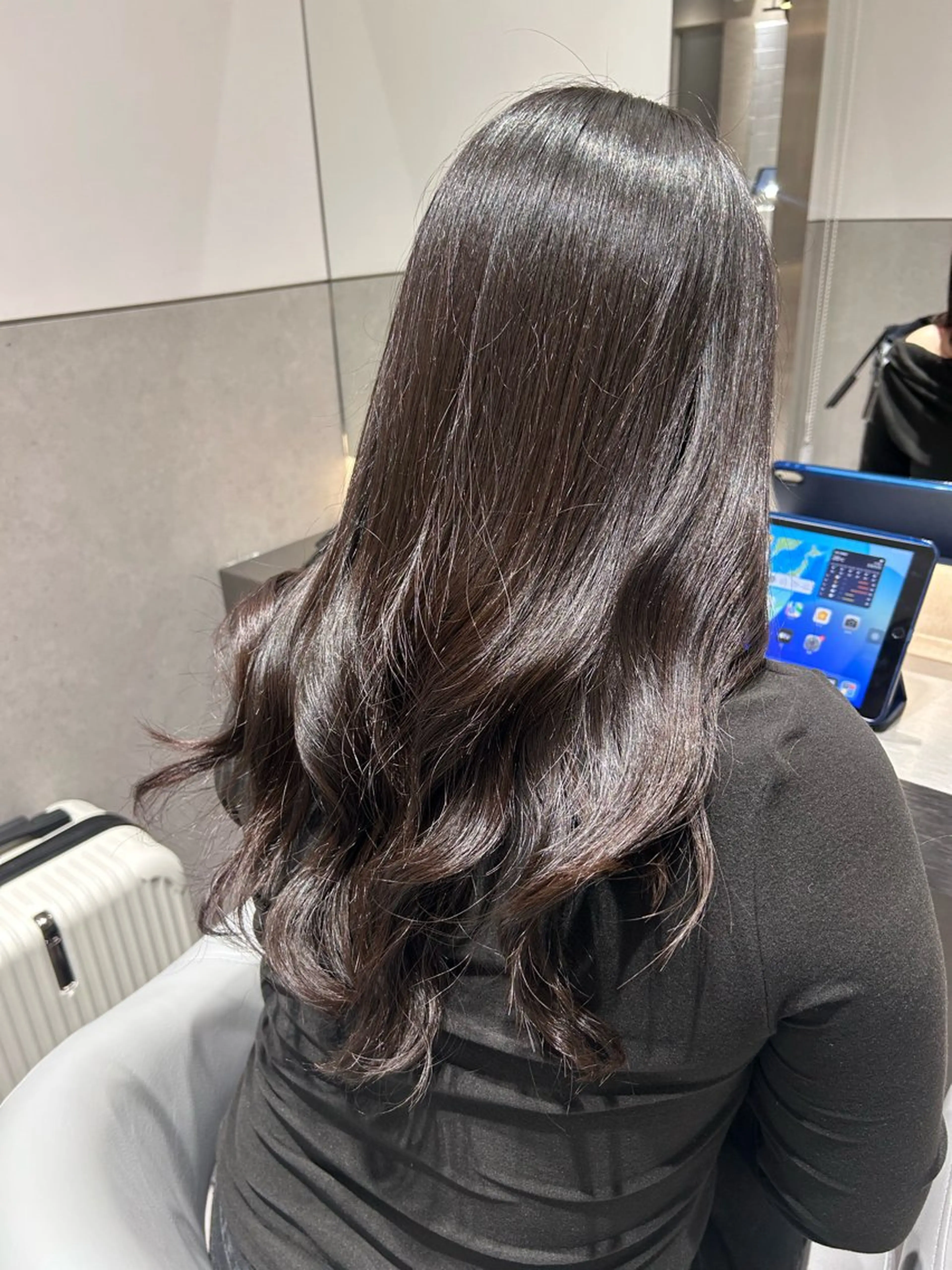 ロング カット トリートメント SALOWIN 新宿三丁目me+所属・レイヤー/ボブ/ 髪質改善/石井ハルカのヘアスタイル