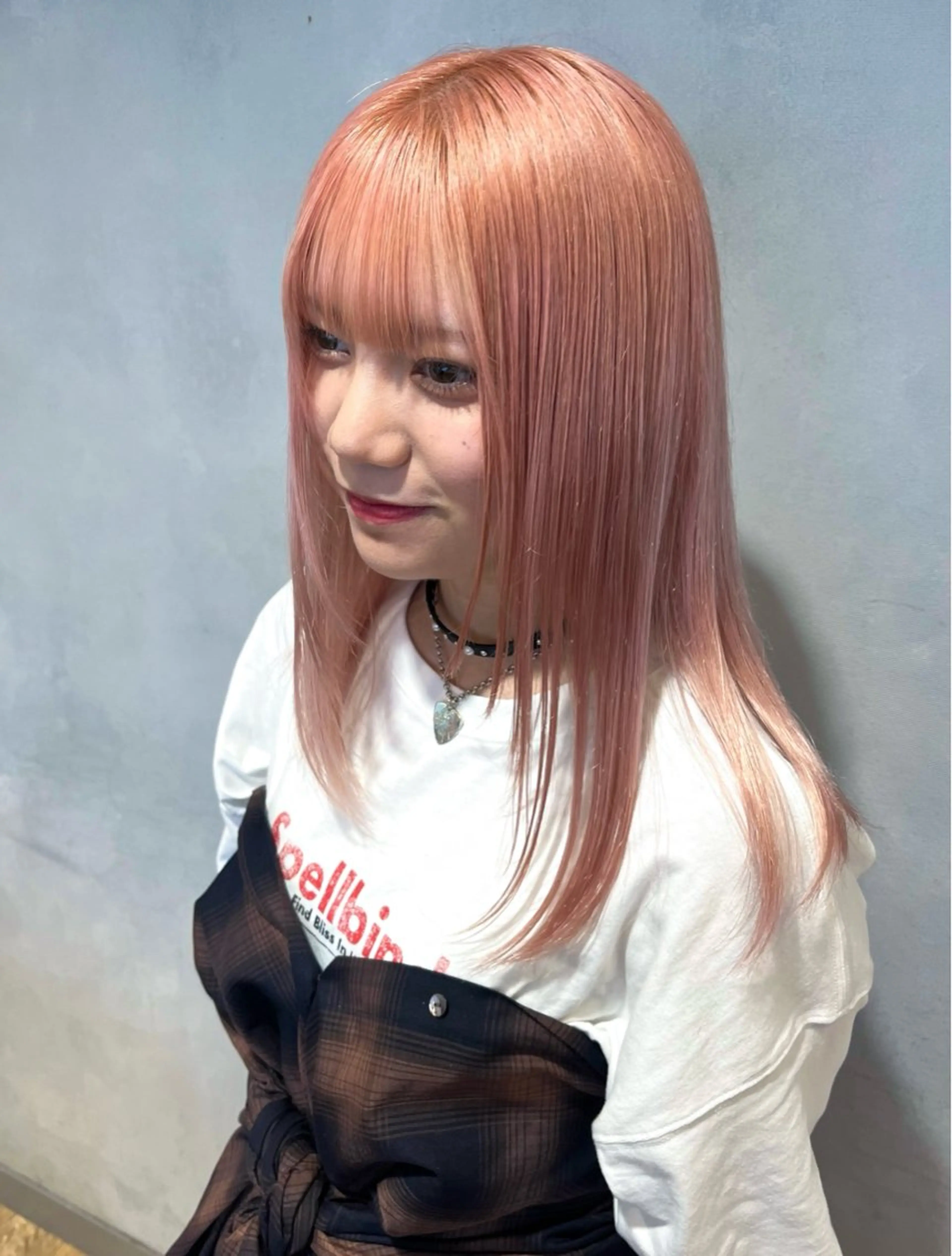 セミロング カラー カット ヘアカラー 切りっぱなしボブ ×暖色🌷江梨🍎のヘアスタイル
