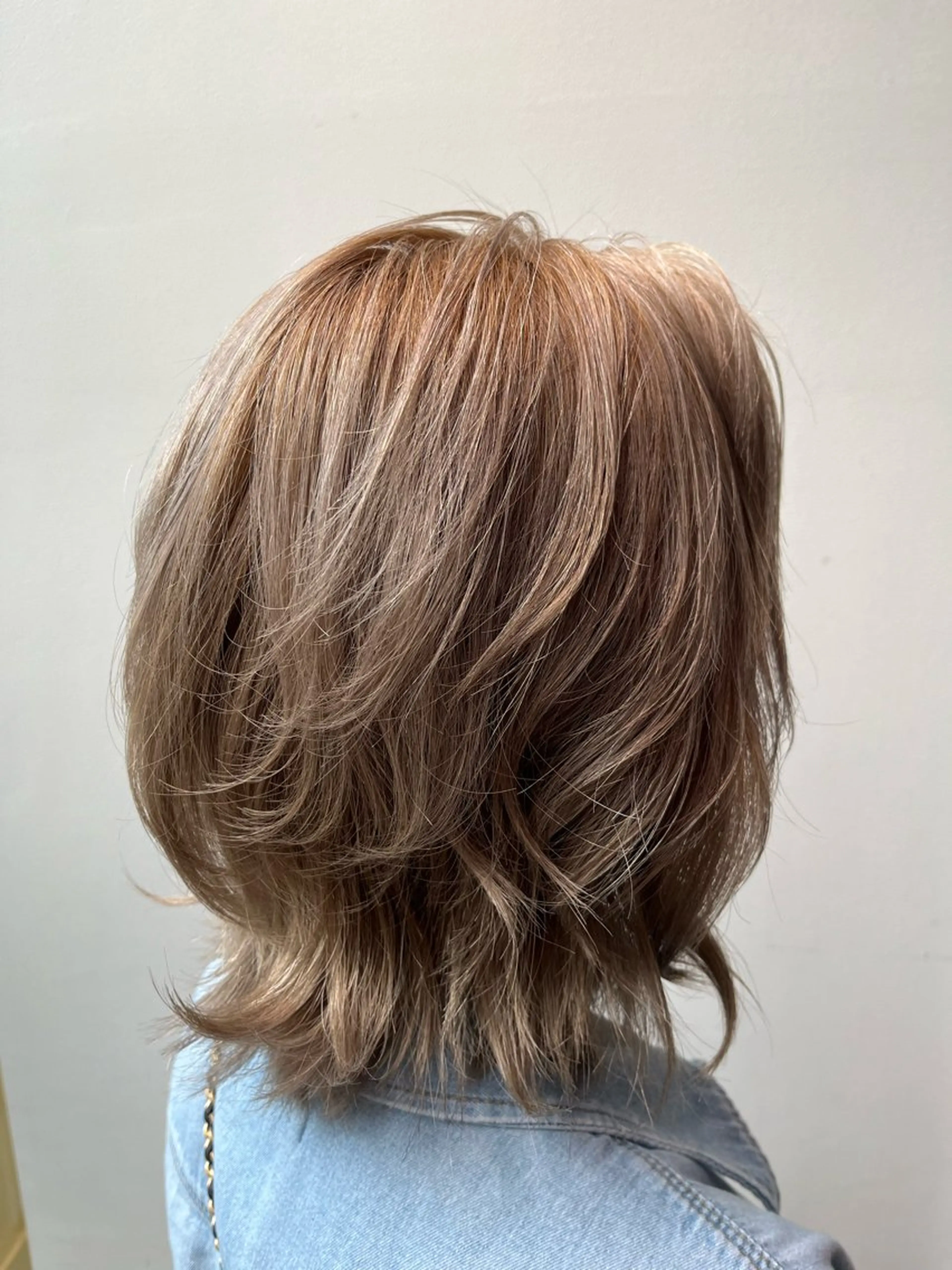 ミディアム カラー ヘアカラー トリートメント ヘアセット stair:case所属・🫧髪質改善 ブリー チNo.1🫧油谷樹のヘアスタイル