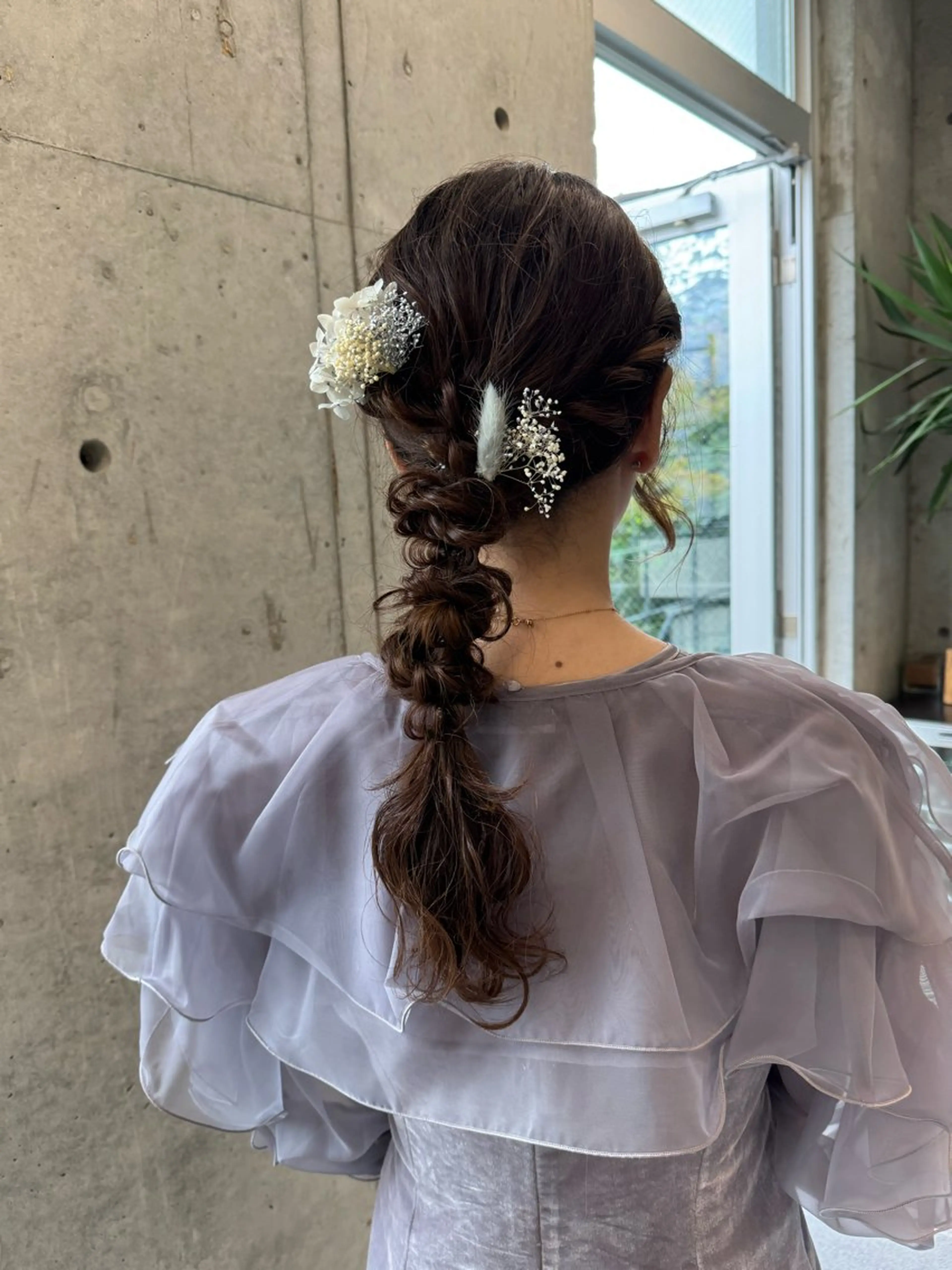 ミディアム カラー ヘアアレンジ ヘアセット お呼ばれヘアアレンジ mina🌷のヘアスタイル
