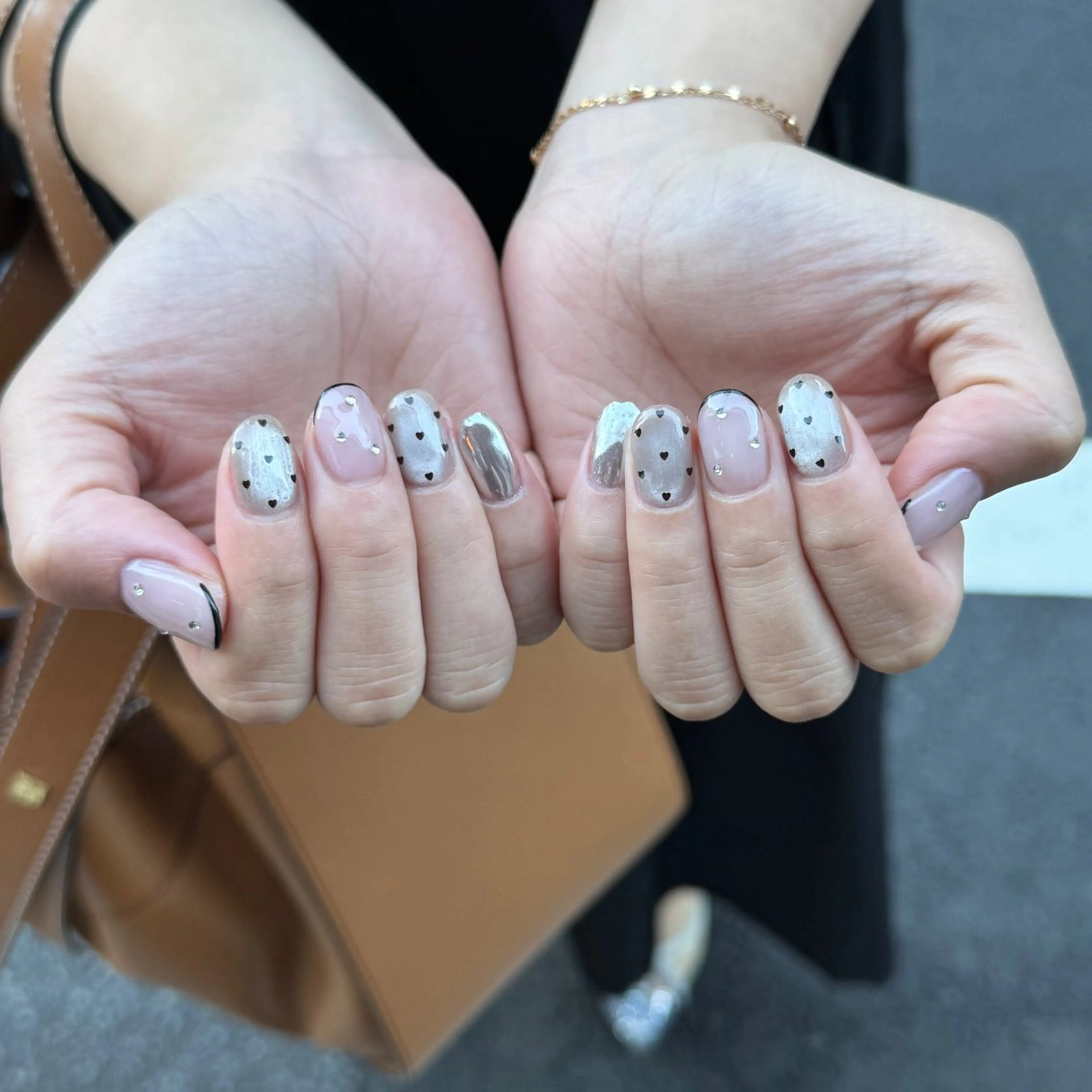 ネイル ドット ハンドネイル 𝐫𝐚𝐢 𝐧𝐚𝐢𝐥のネイルデザイン