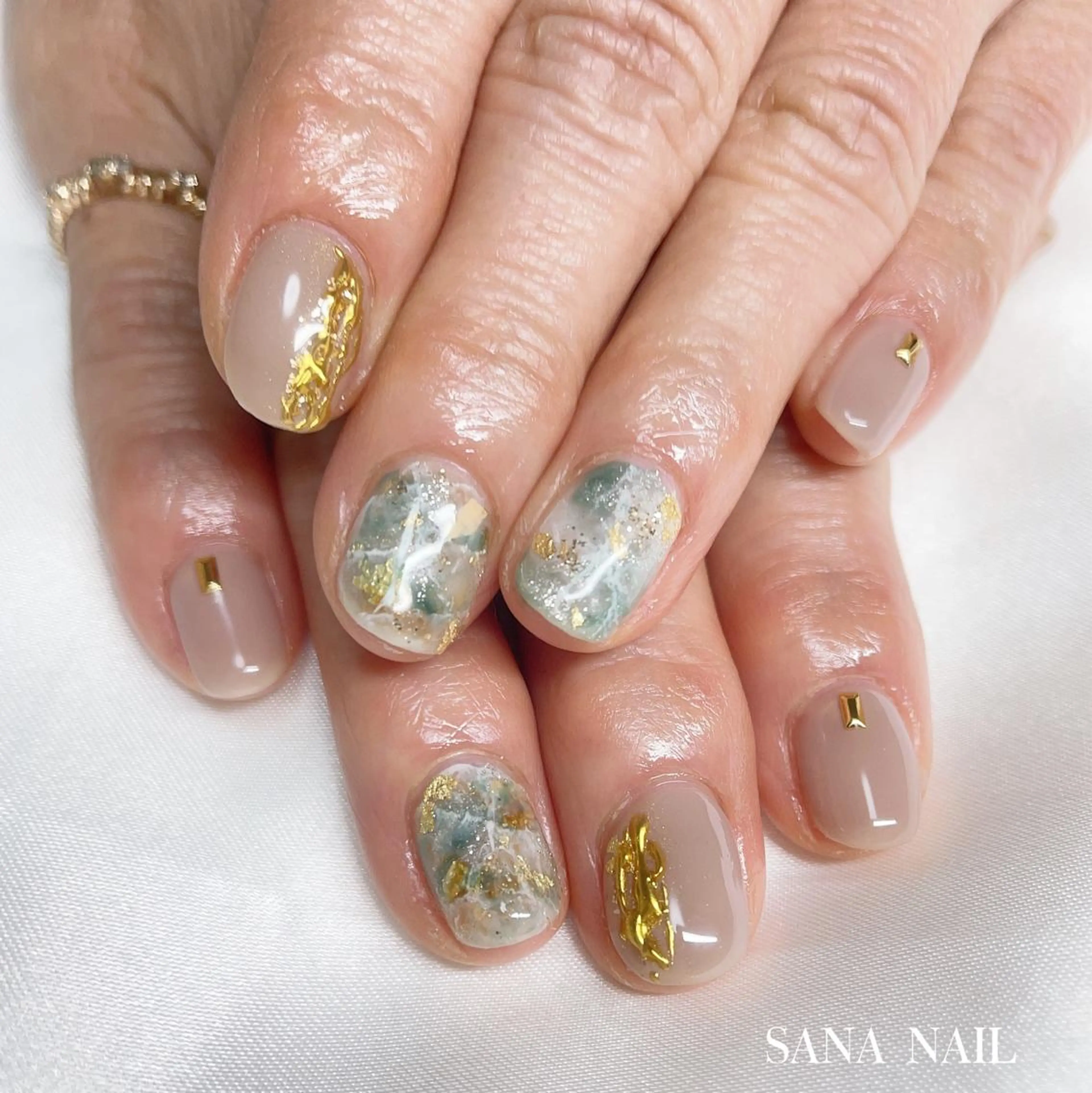 ネイル ハンドネイル nailsalon SANANAILのネイルデザイン